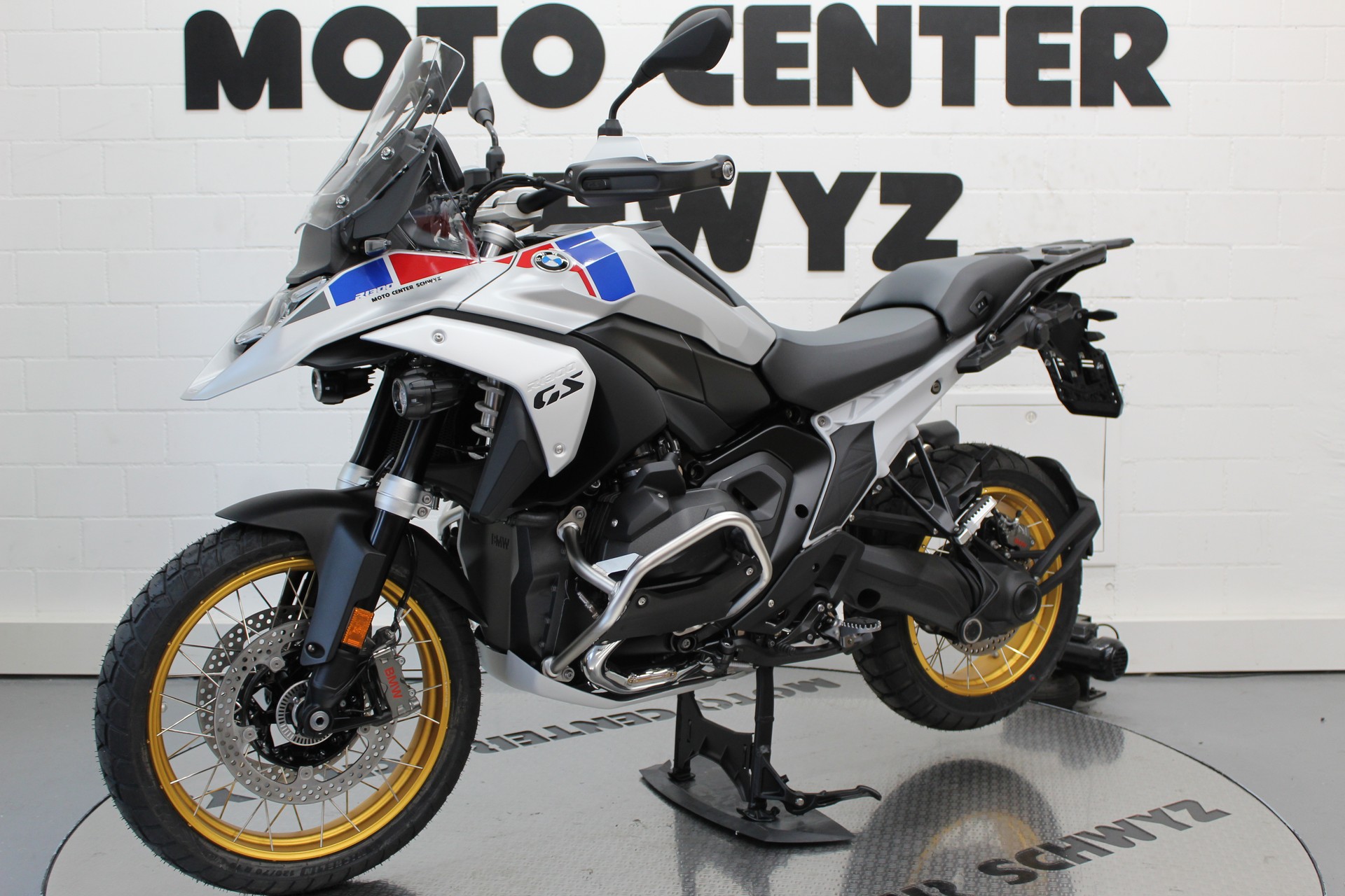 BMW R 1300 GS-image-4