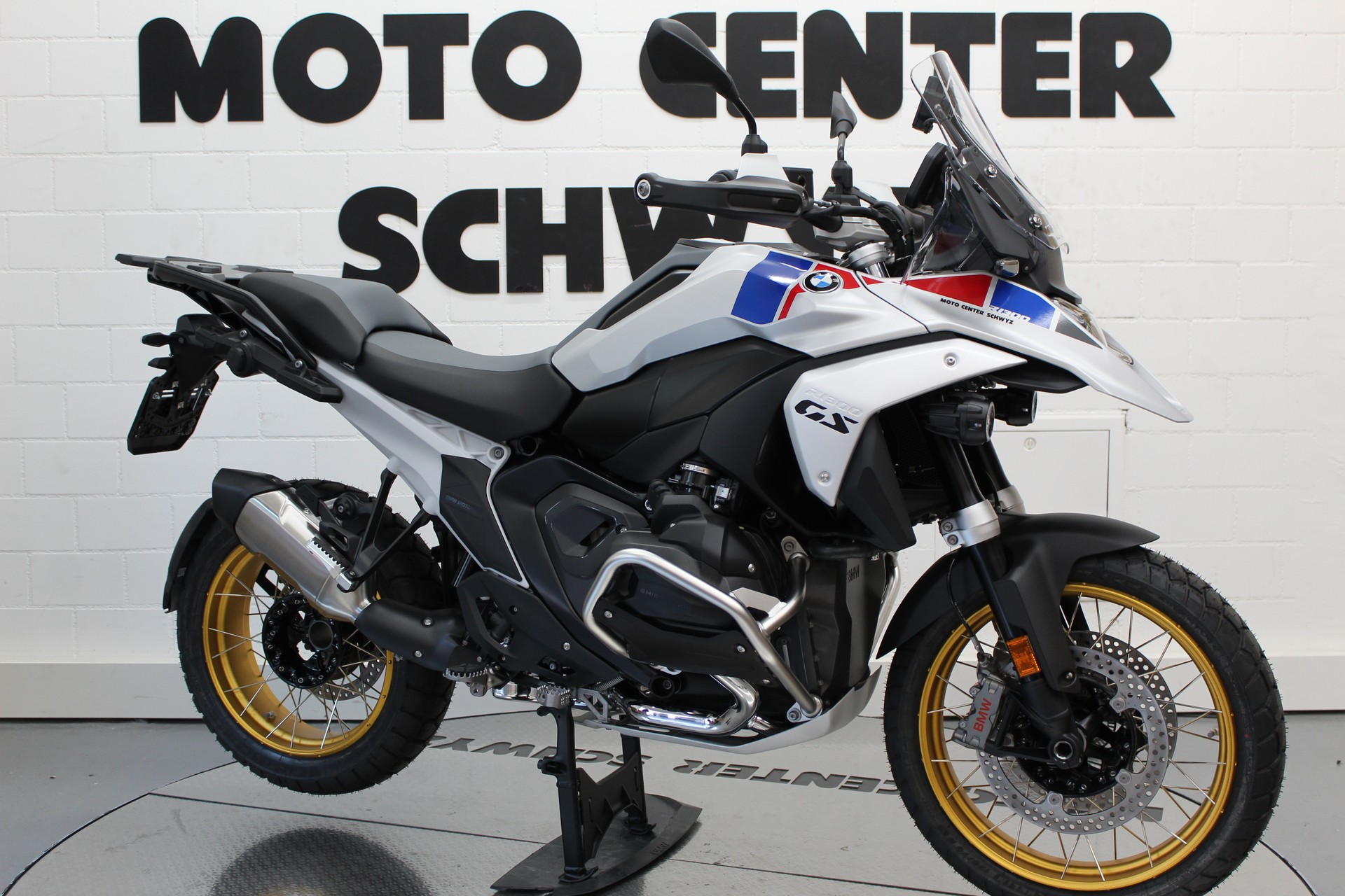 BMW R 1300 GS-image-1