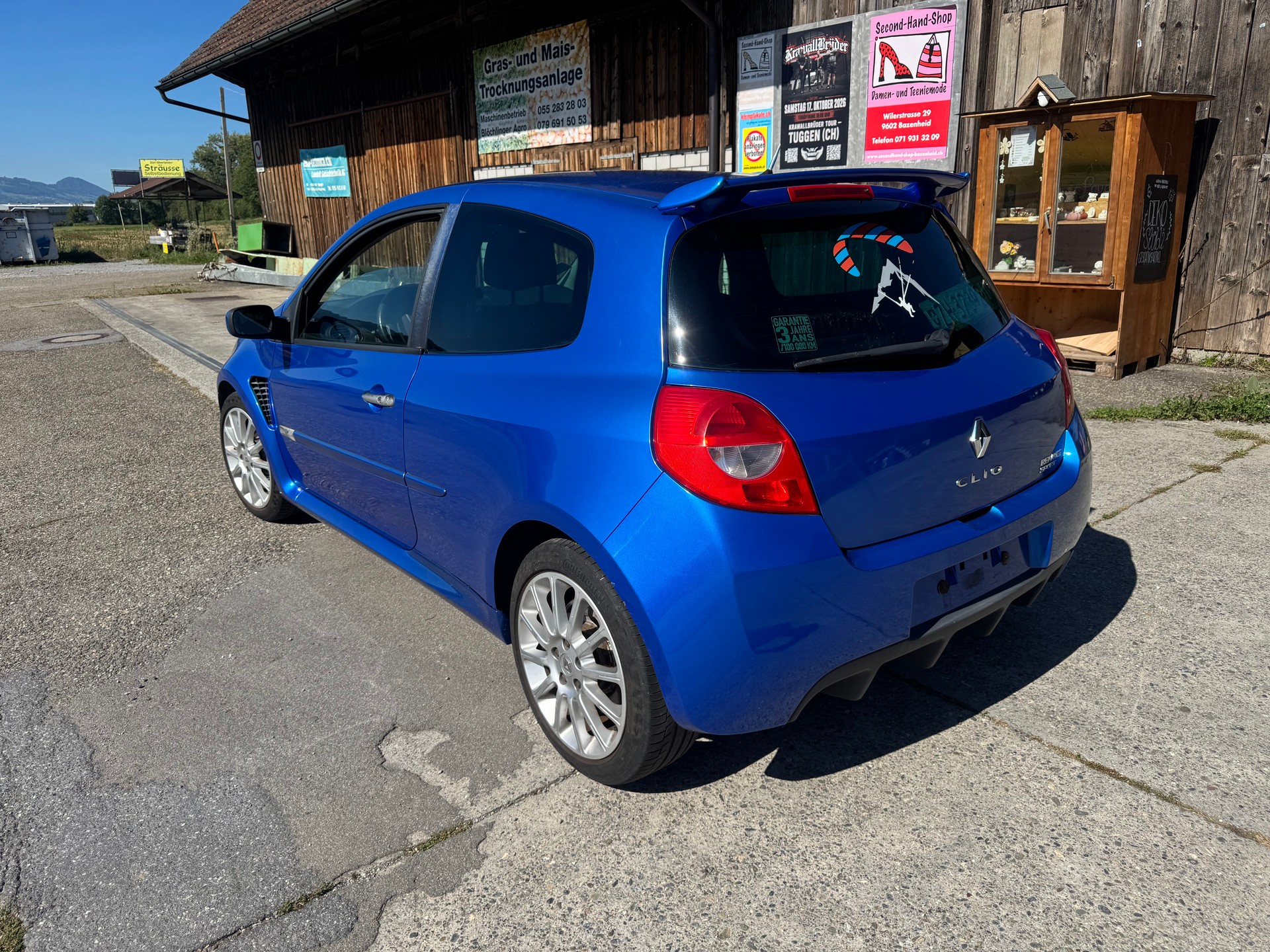 RENAULT Clio 2.0 16V Sport-showroom-element-3