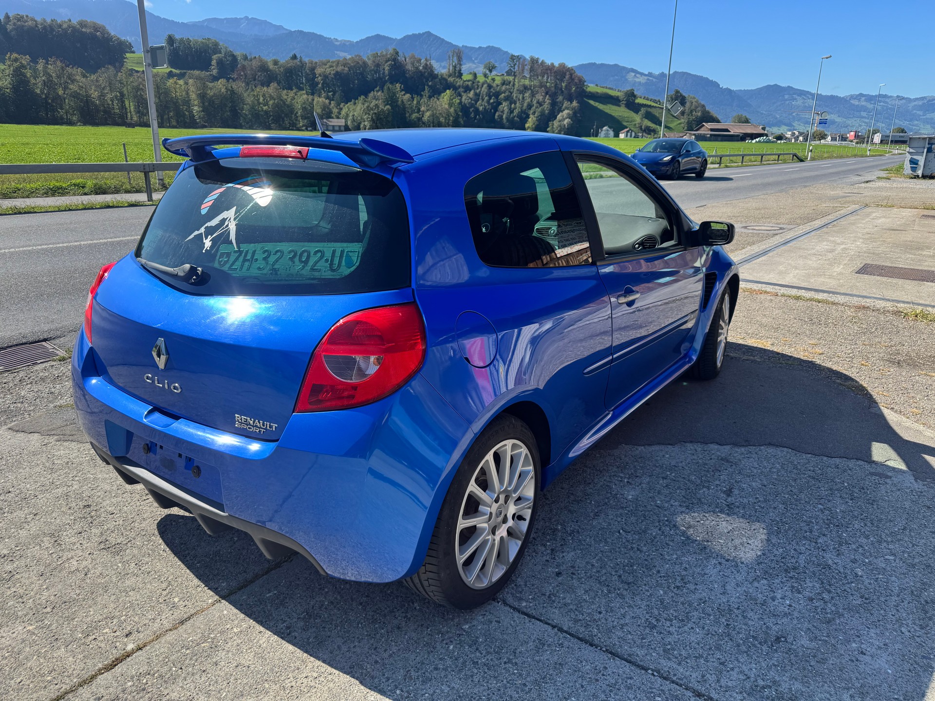 RENAULT Clio 2.0 16V Sport-showroom-element-2