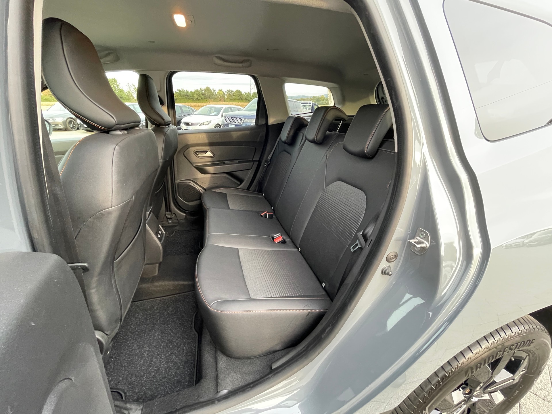 DACIA Duster TCe 150 Extreme EDC 4x2-image-13