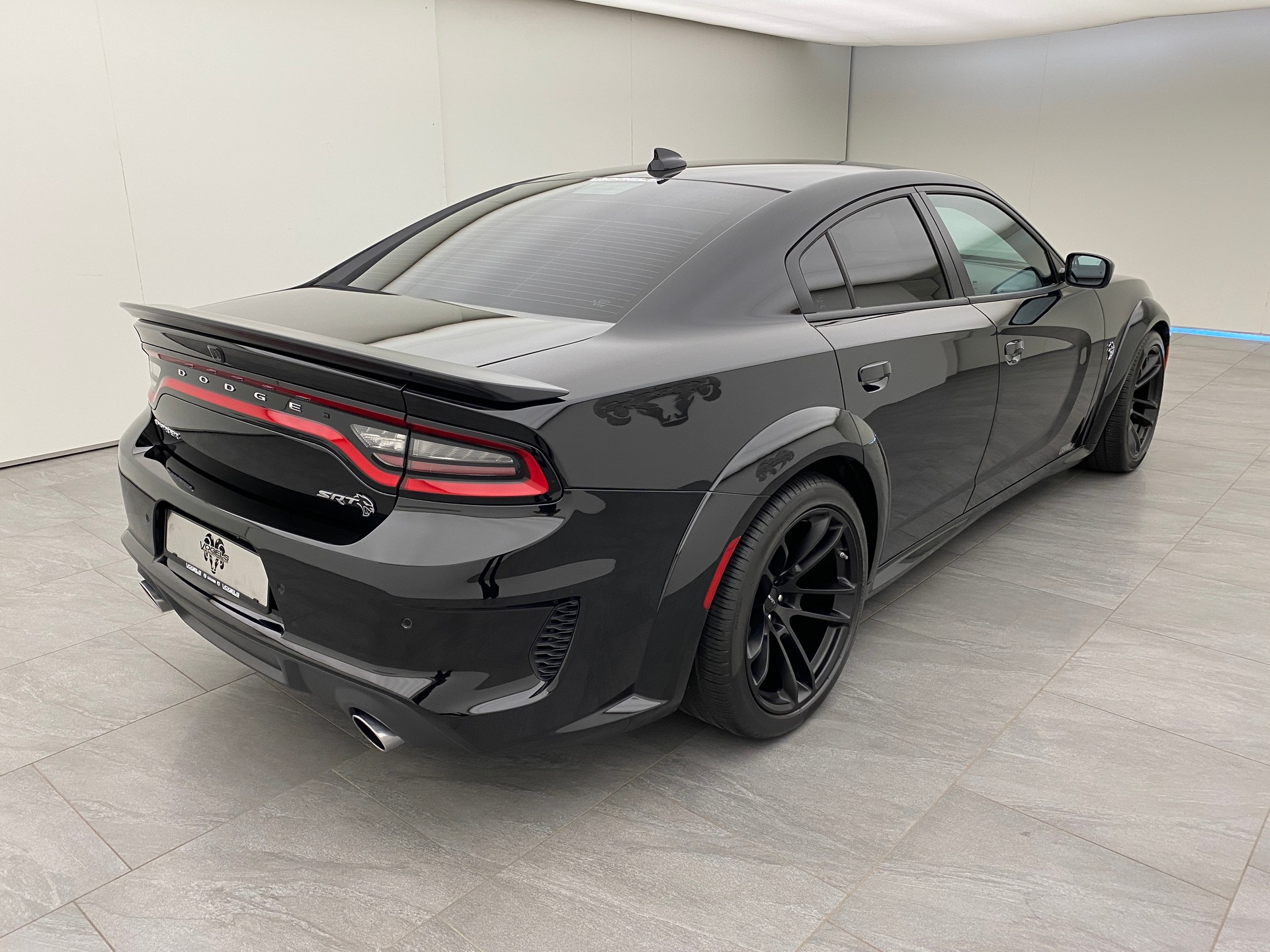 DODGE Charger Hellcat Jailbreak WB-showroom-element-3