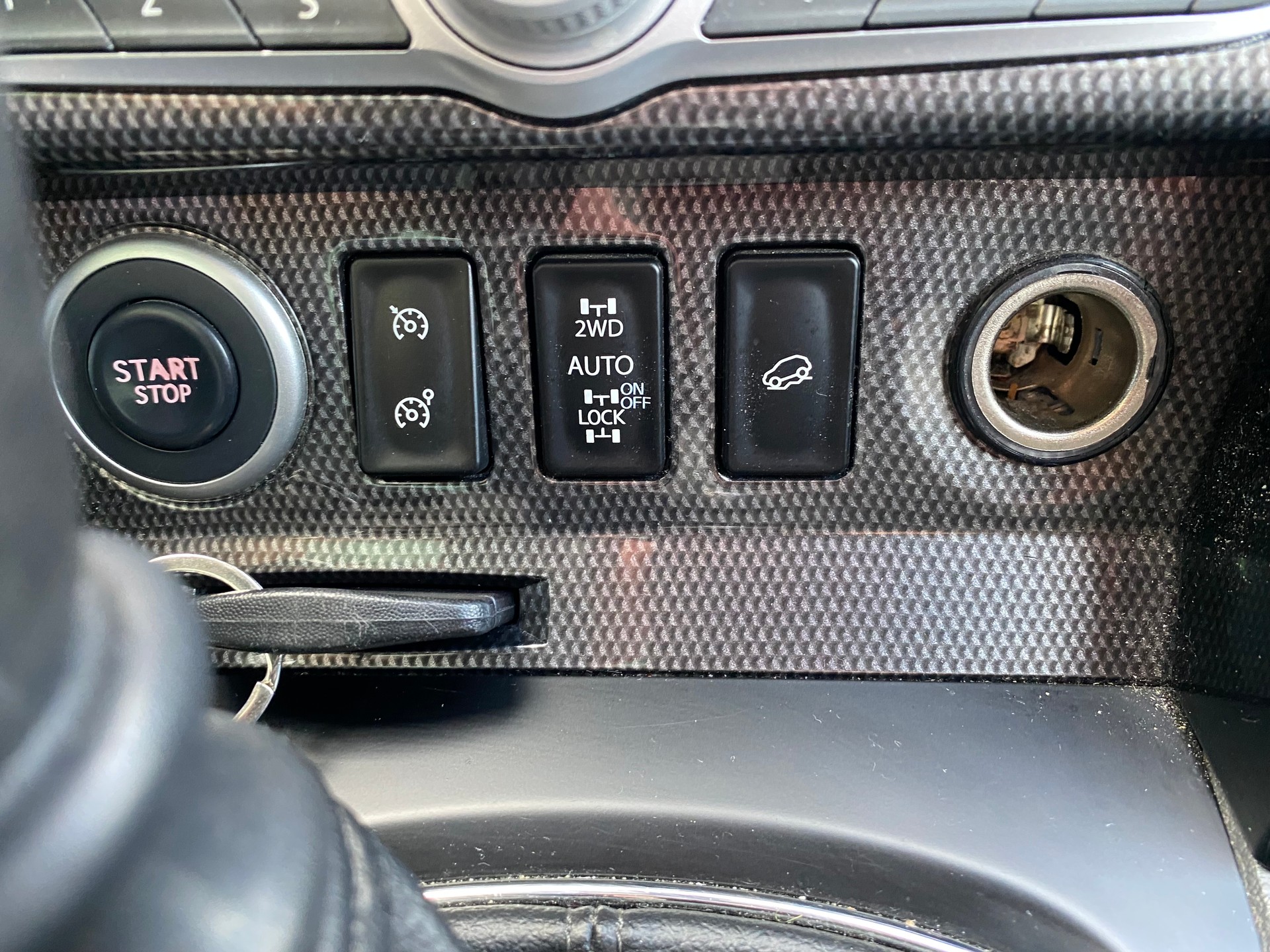 RENAULT Koleos 2.5 Bose 4x4-image-25