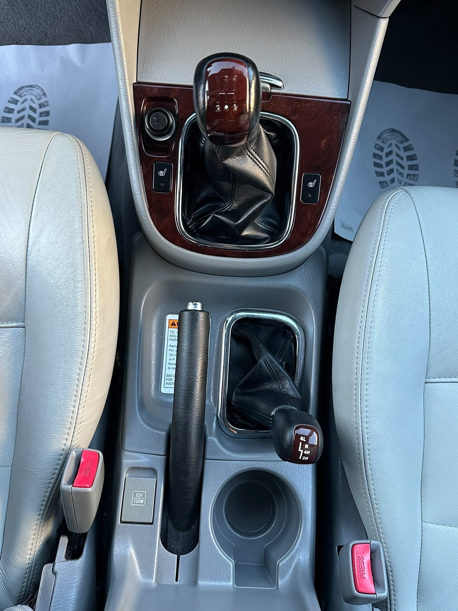 SUZUKI Grand Vitara 2.7 V6 Wagon-image-18