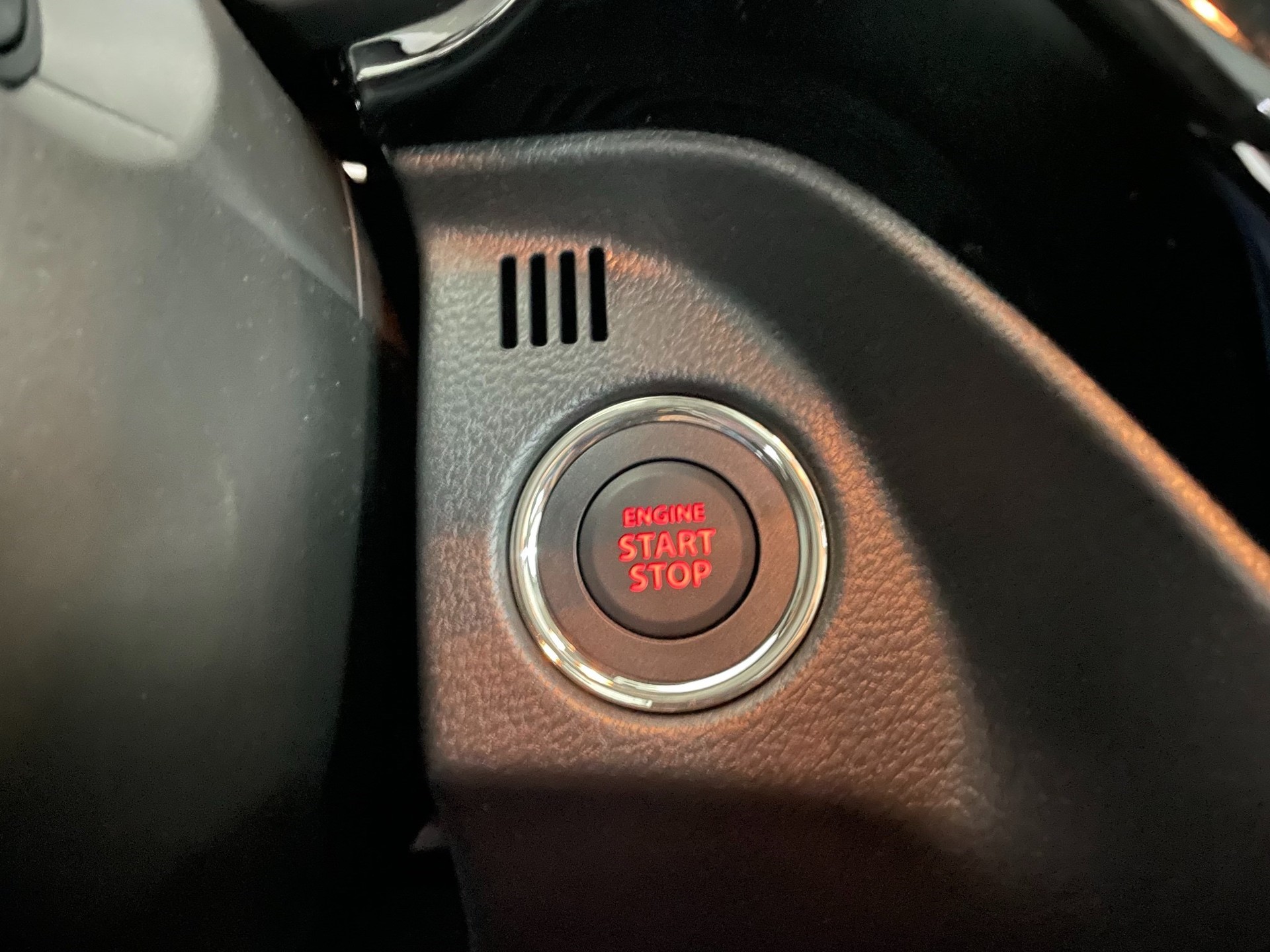 SUZUKI S-Cross 1.5 Compact Top Hybrid-image-25