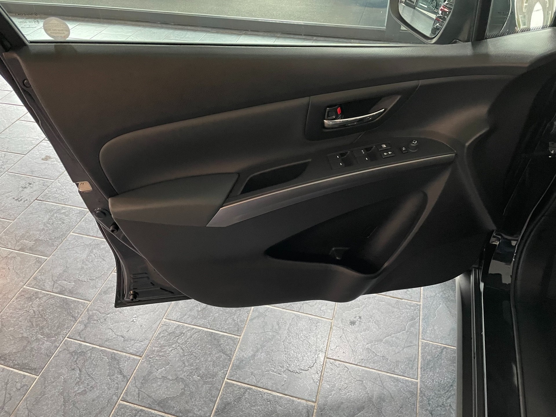 SUZUKI S-Cross 1.5 Compact Top Hybrid-image-10