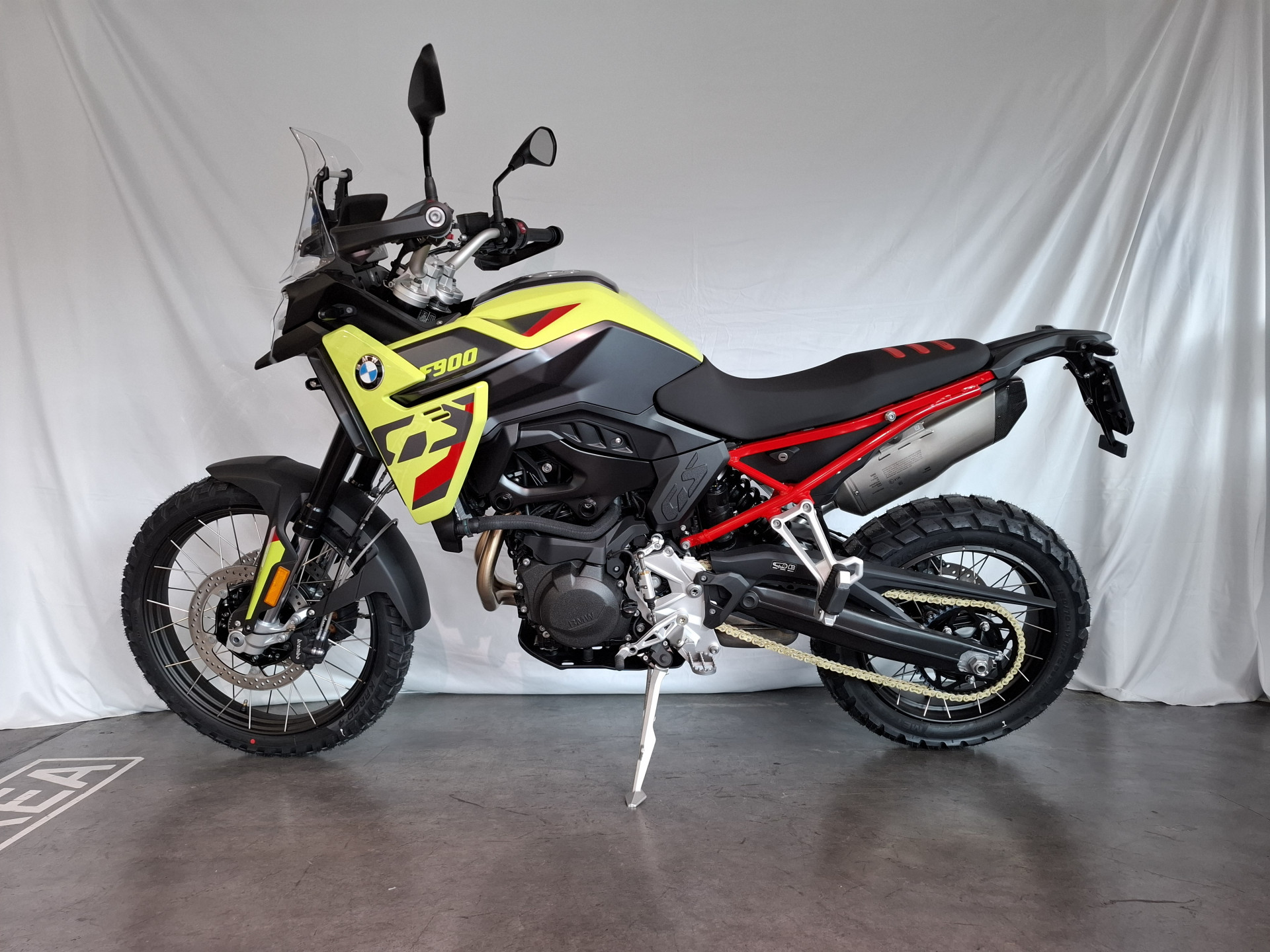 BMW F 900 GS Passion-image-2