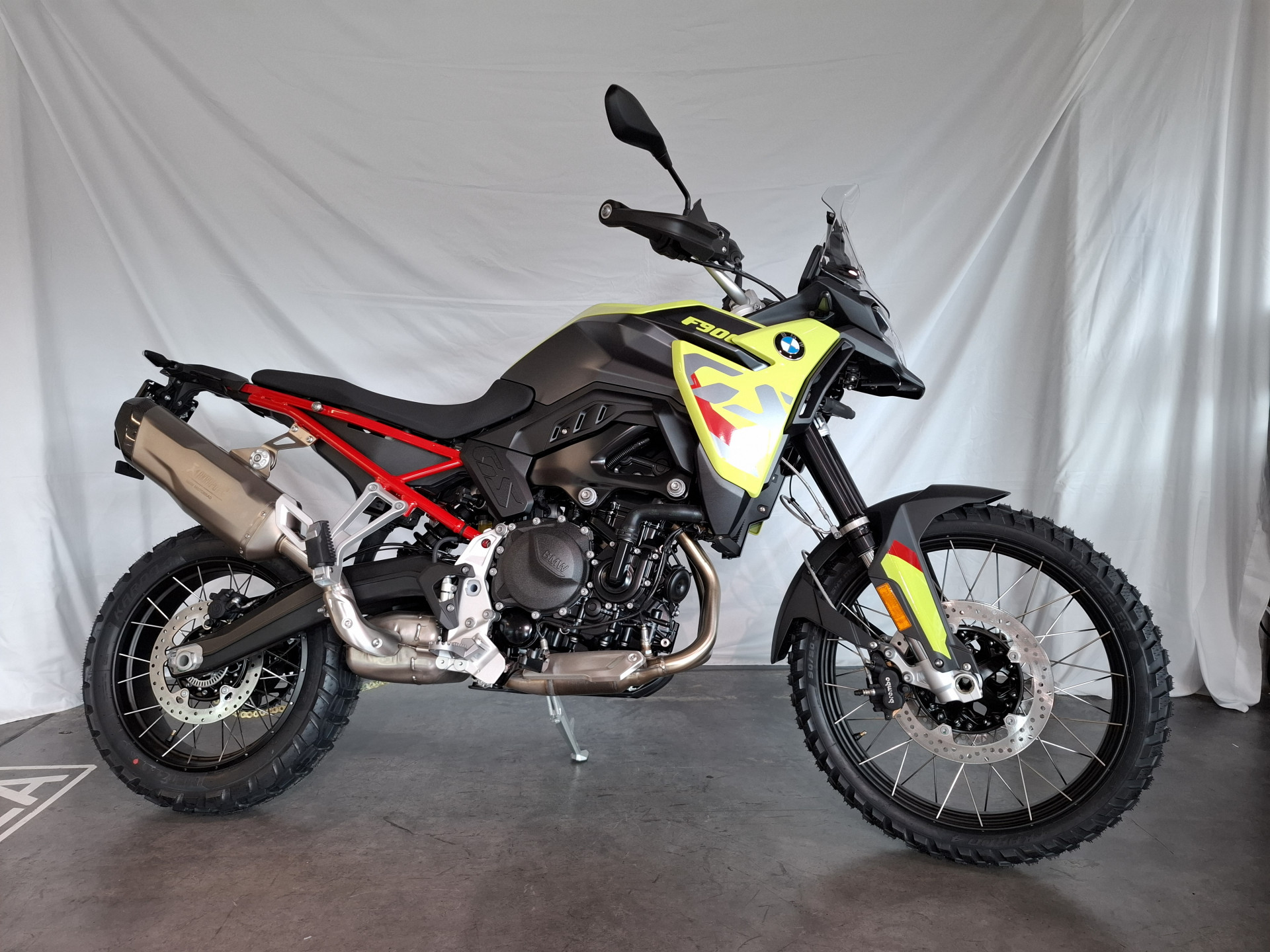 BMW F 900 GS Passion-image-1
