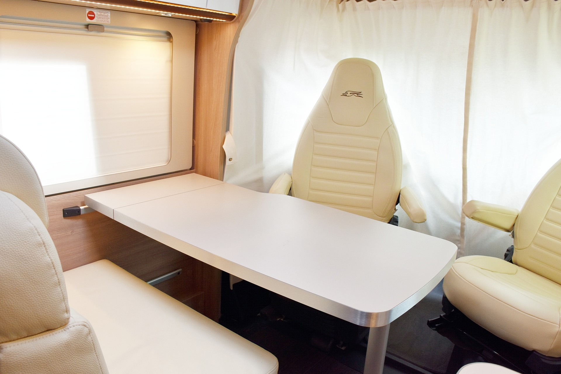 LAIKA KOSMO COMPACT V9 2,2 DIESEL FIAT DUCATO MJ 140-image-6