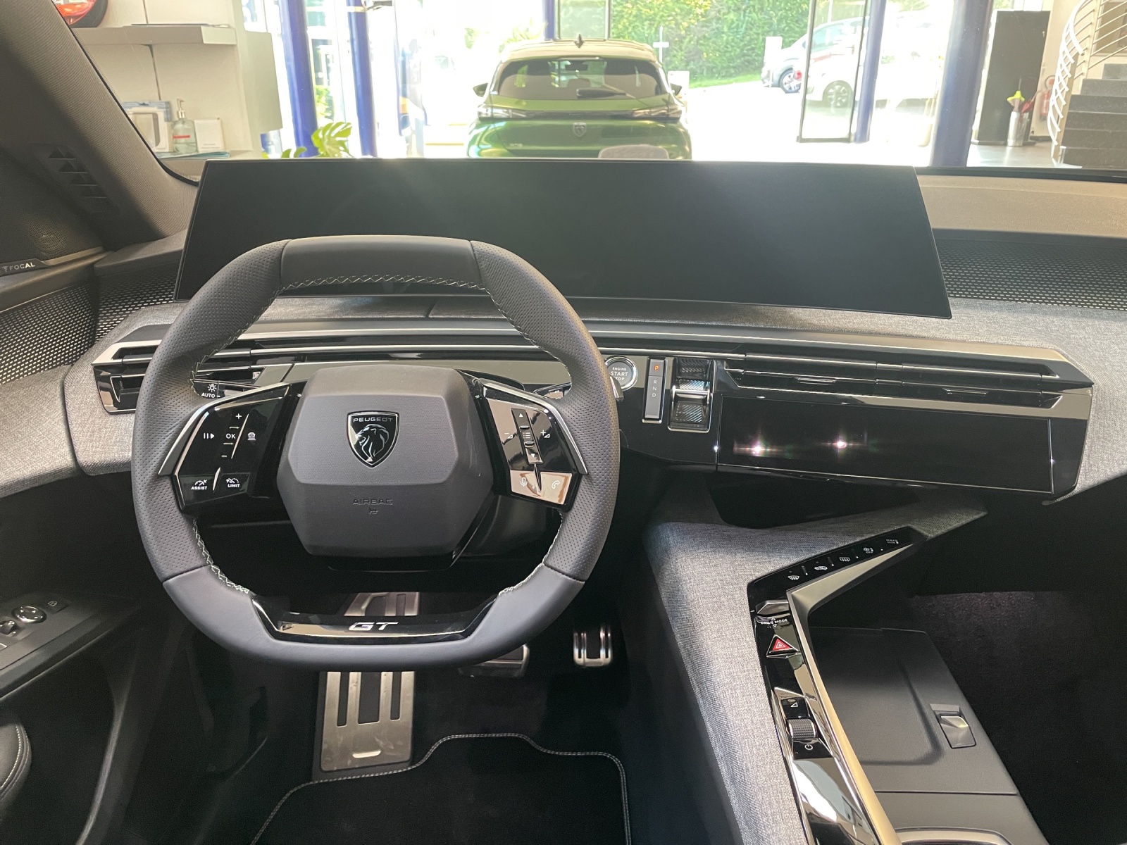 PEUGEOT 3008 e-GT-image-5