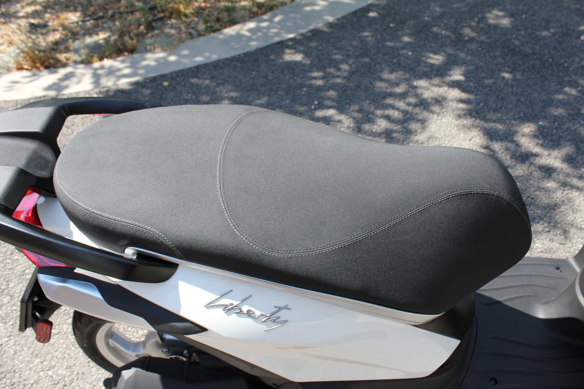 PIAGGIO Liberty 125 E5+-image-8