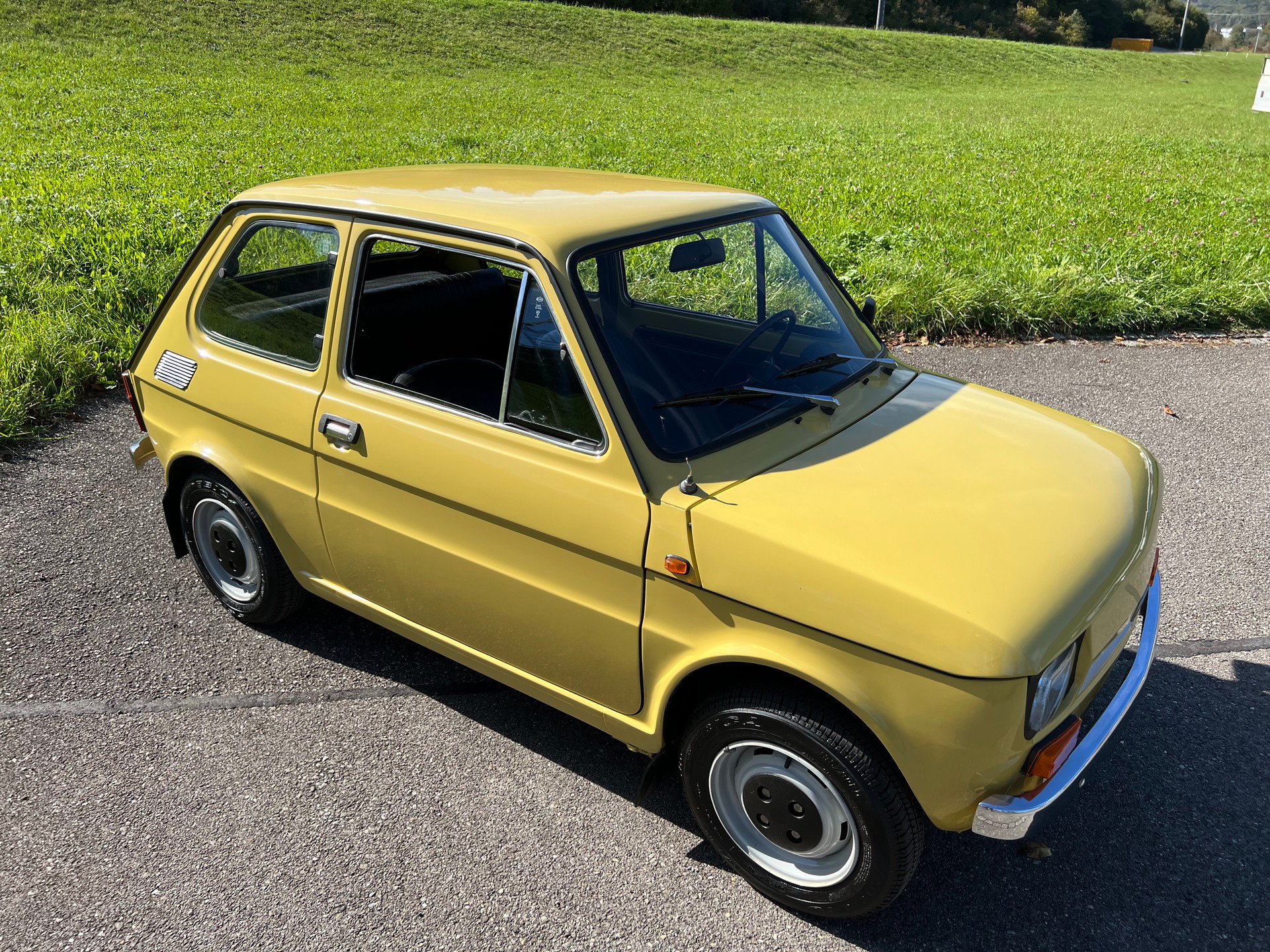 FIAT FIAT 126 A1 MIT NUR 30`000 KM. ÜBER 9000.- INVESTIERT !! FAST WIE NEU !! LÄUFT TOP !! KEIN ROST !!-image-6