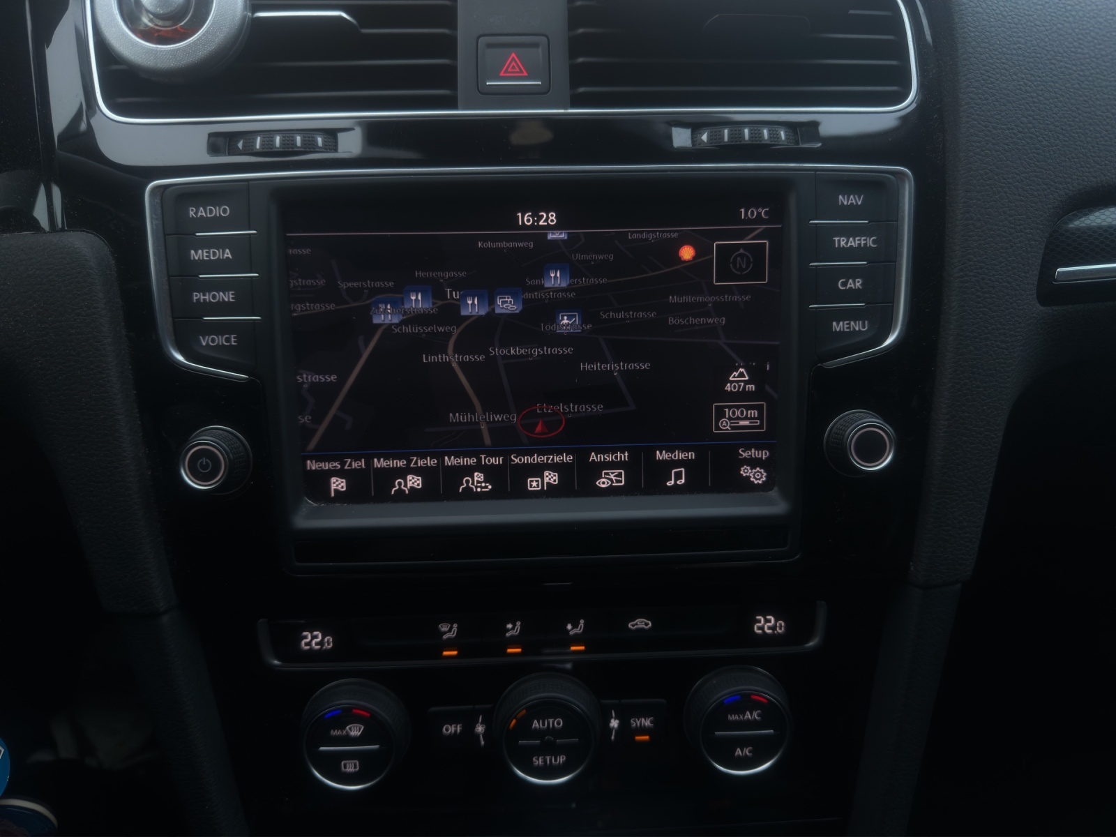 VW Golf 1.4 TSI Highline DSG-image-11