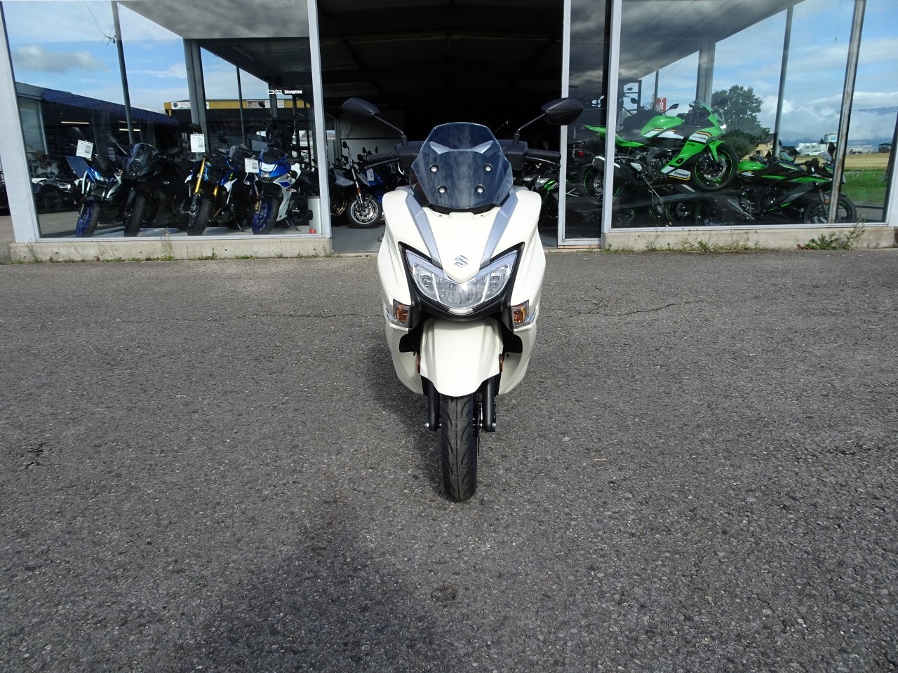SUZUKI AN 125 EX Burgman Street-image-2