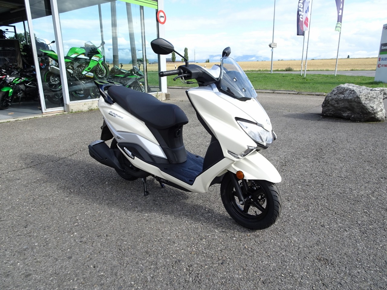 SUZUKI AN 125 EX Burgman Street-image-1