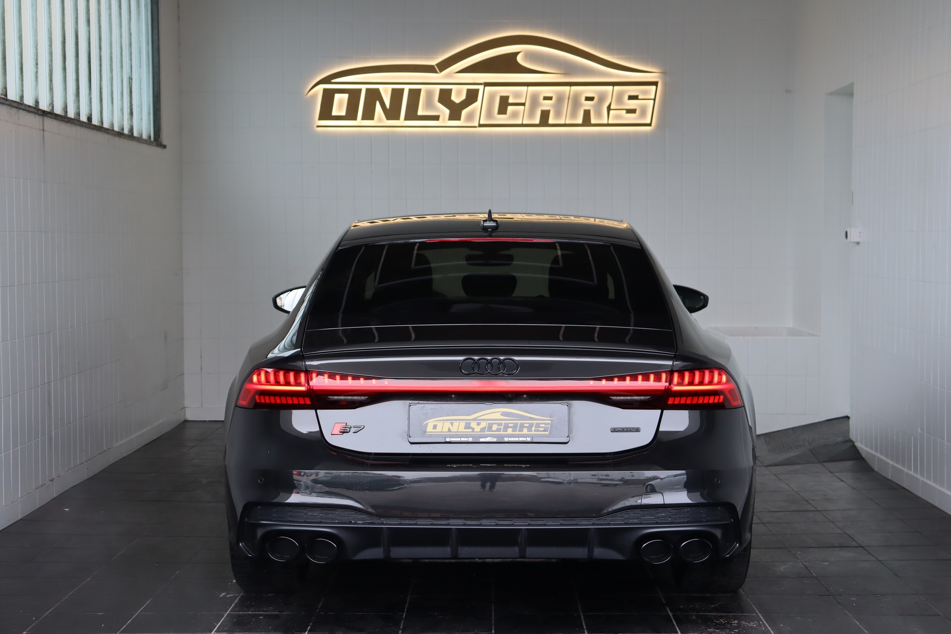 AUDI S7 Sportback TDI quattro S-tronic-image-6