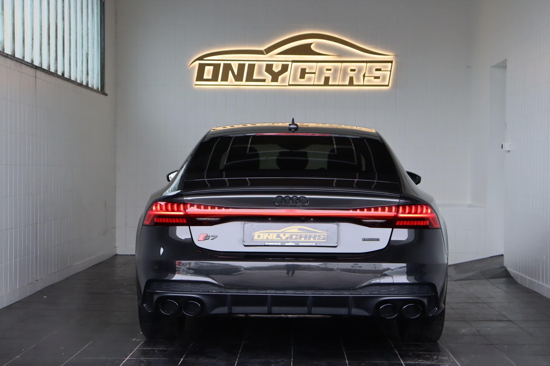 AUDI S7 Sportback TDI quattro S-tronic-image-8