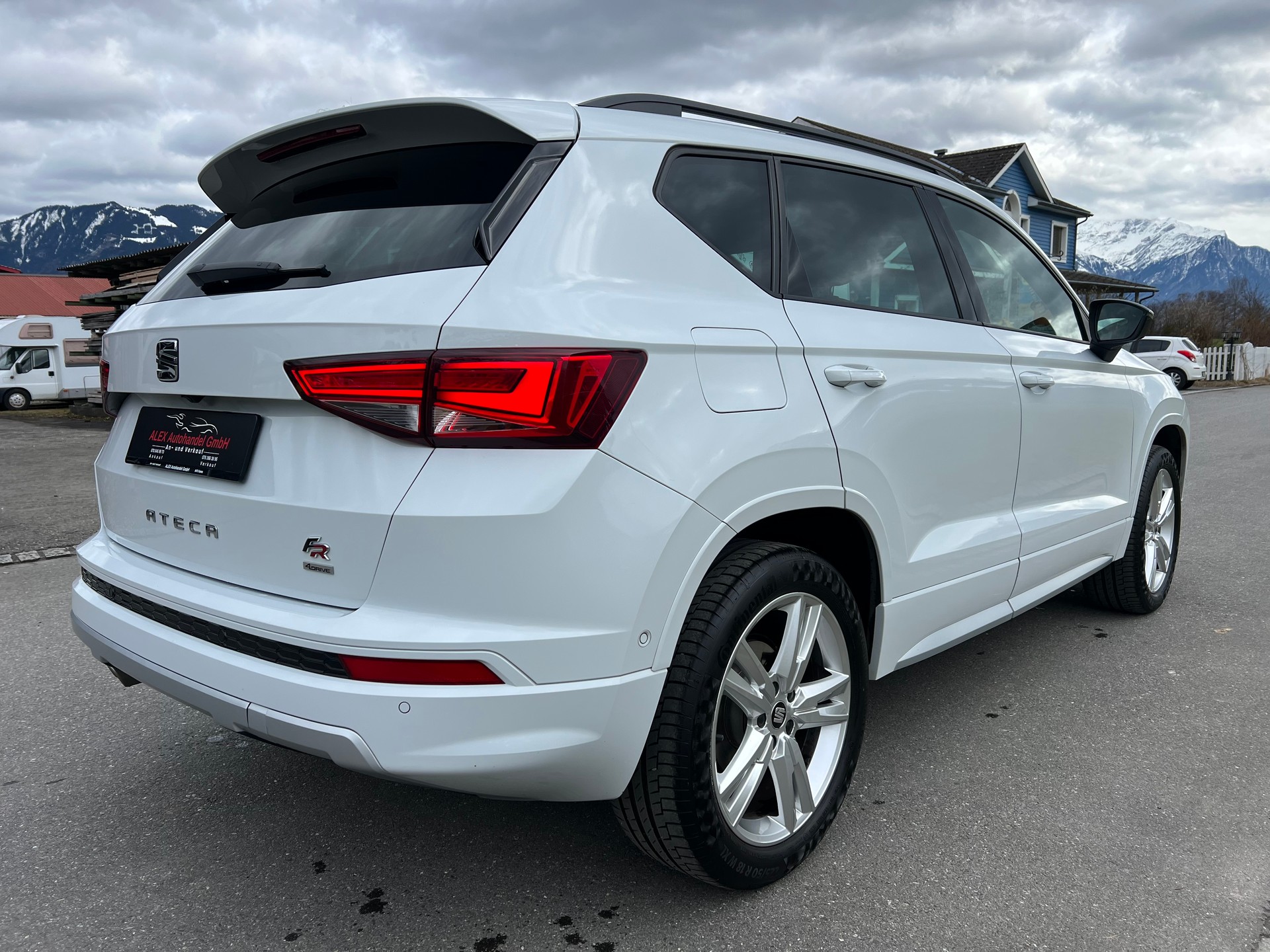 SEAT Ateca 1.5TSI EVO FR 4Drive 4x4 DSG (CHF 319.60/Monat)-image-6