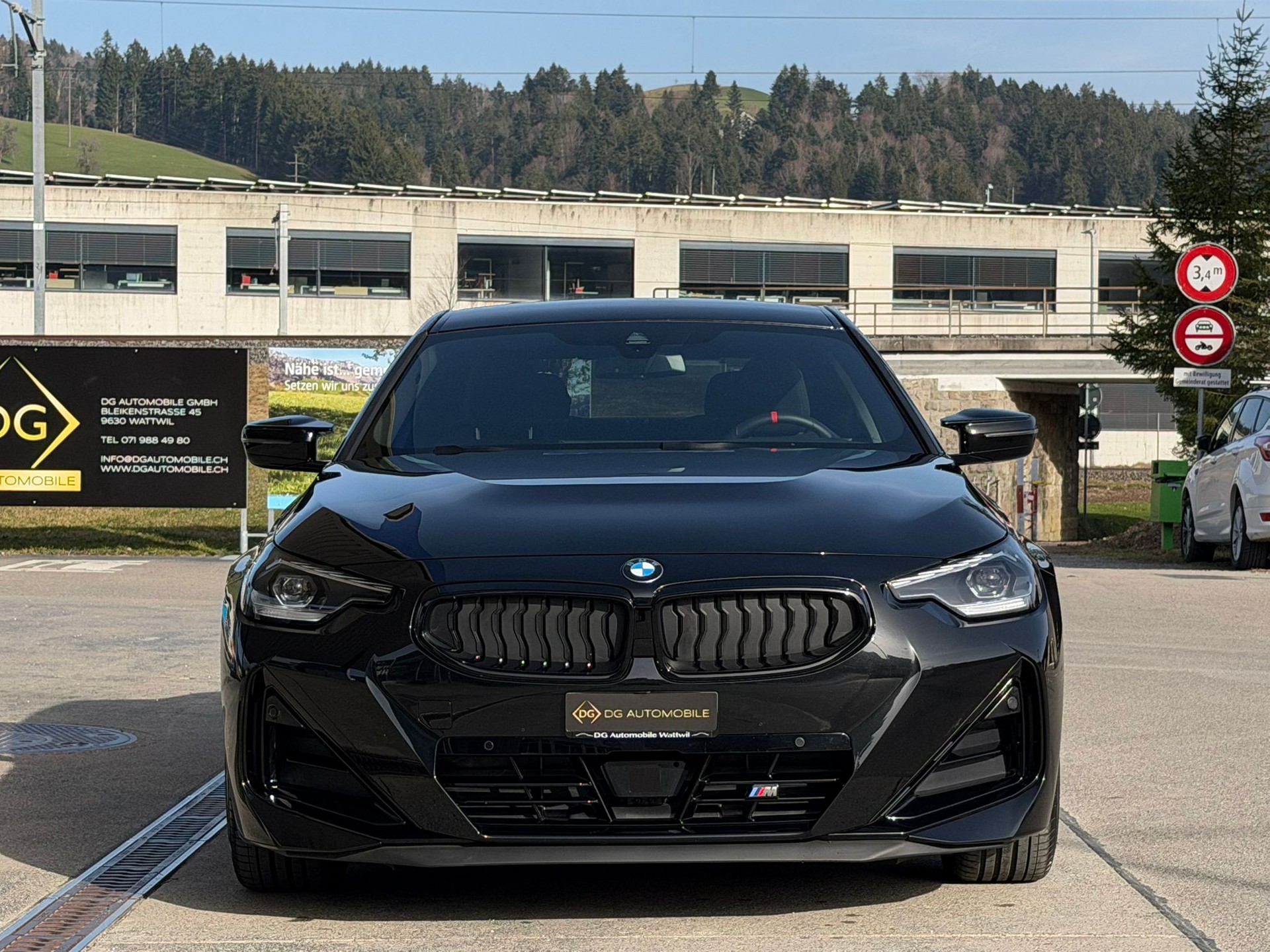 BMW M240i xDrive Steptronic *Shadow-Line**Live Cockpit*-showroom-element-1