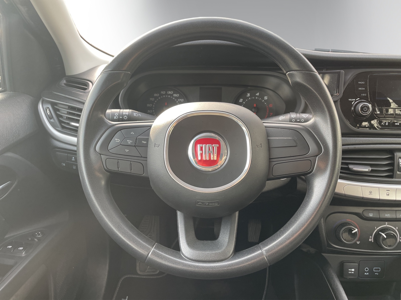 FIAT Tipo 1.4T Pop-image-13