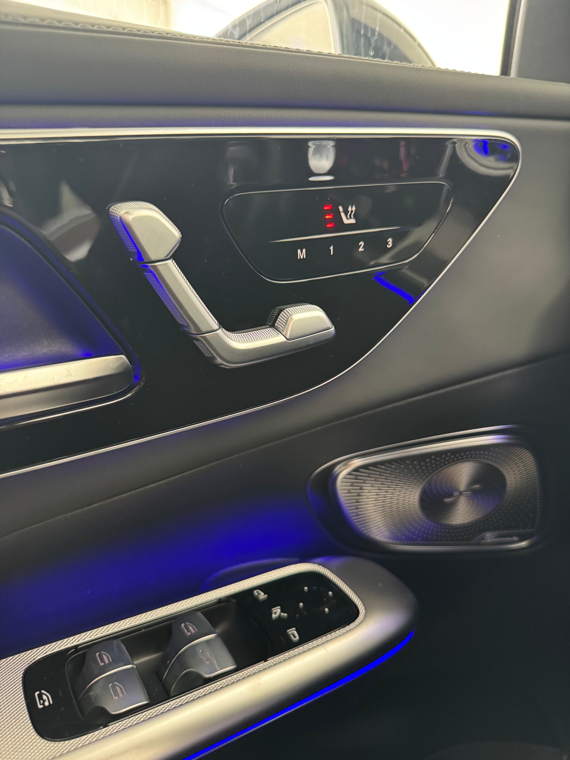 MERCEDES-BENZ GLC 300 4Matic-image-7