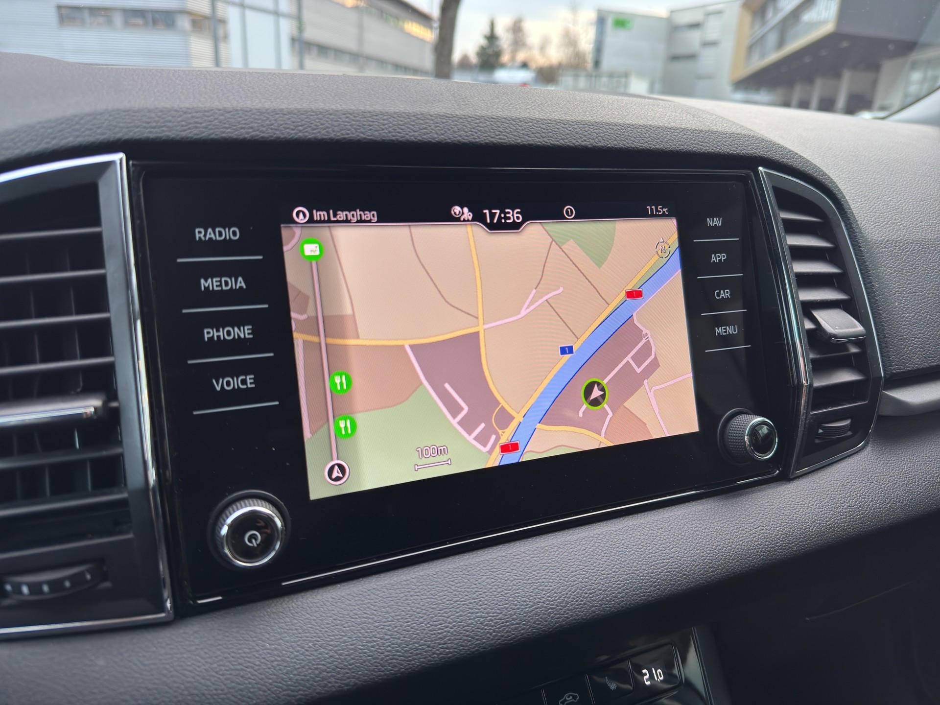 SKODA Karoq 2.0 TDI Ambition 4x4 DSG-image-21