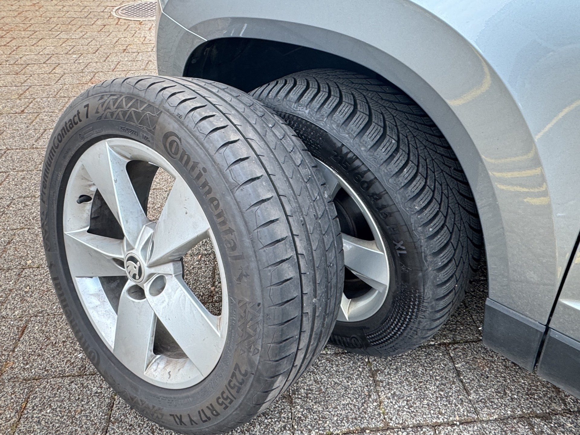 SKODA Karoq 2.0 TDI Ambition 4x4 DSG-image-9