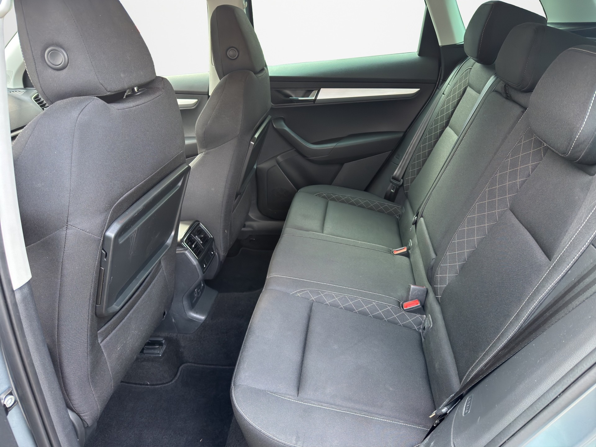 SKODA Karoq 2.0 TDI Ambition 4x4 DSG-image-15