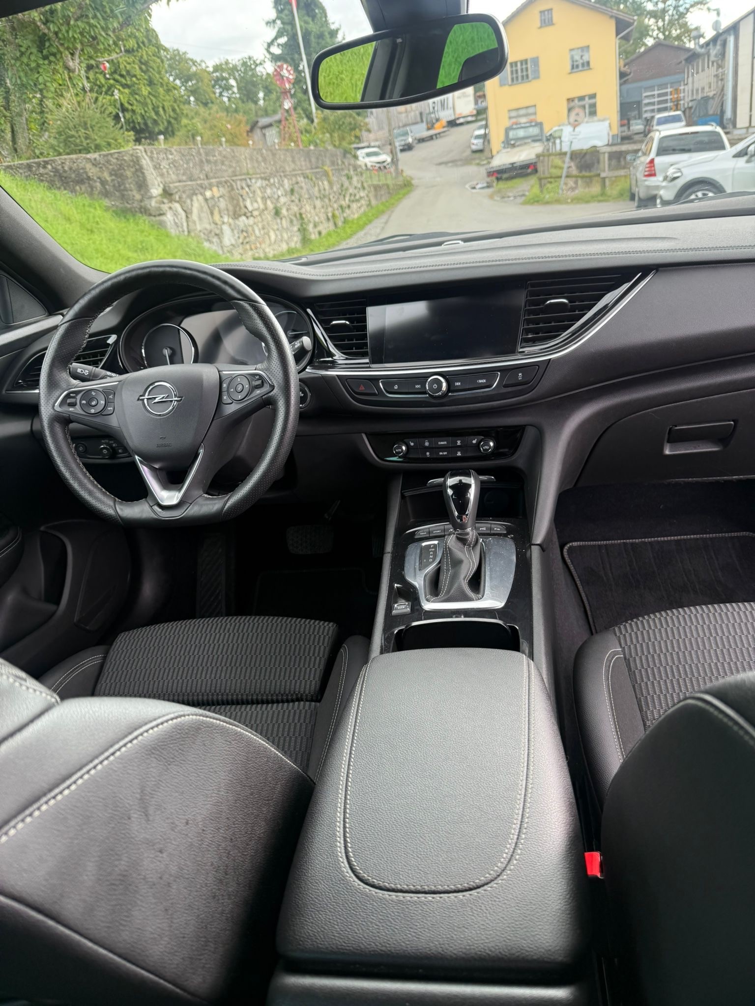 OPEL Insignia 1.6 T Sports Tourer Excellence Automatic-image-4