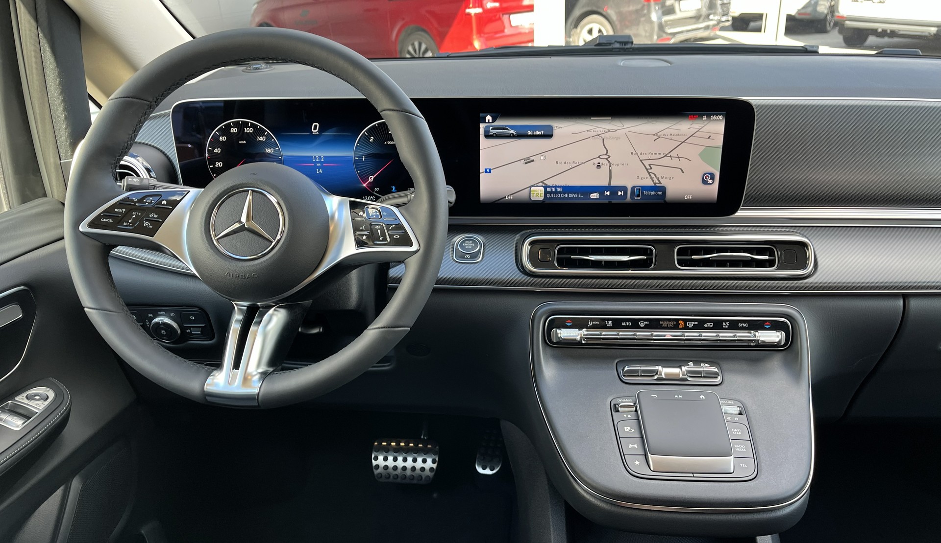 MERCEDES-BENZ Marco Polo 300 d 4M Automat-image-11