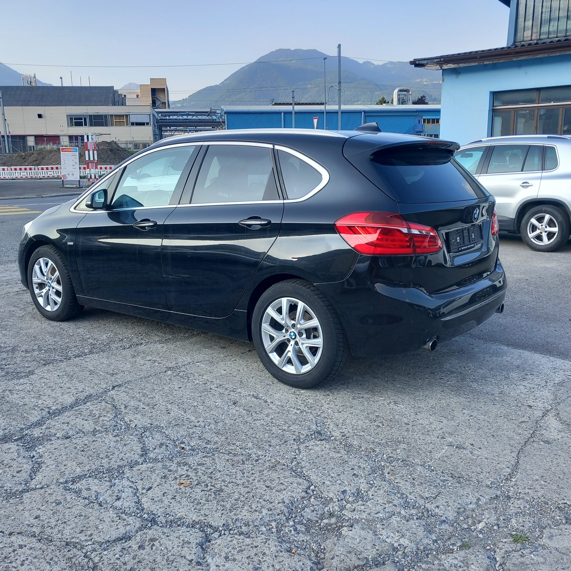 BMW 220d xDrive Active Tourer Luxury Line Steptronic-image-7