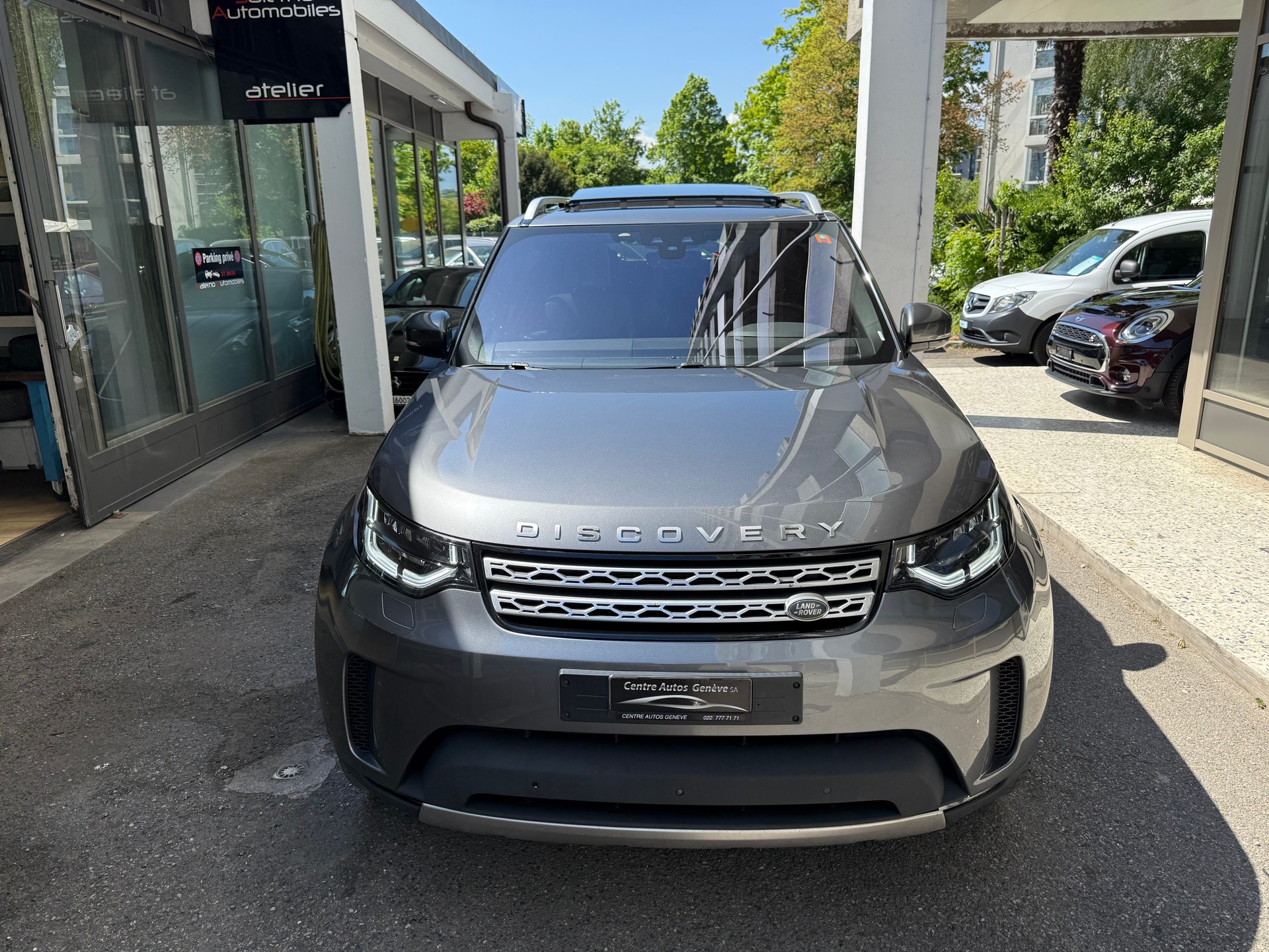 LAND ROVER Discovery 3.0 SDV6 SE Automatic