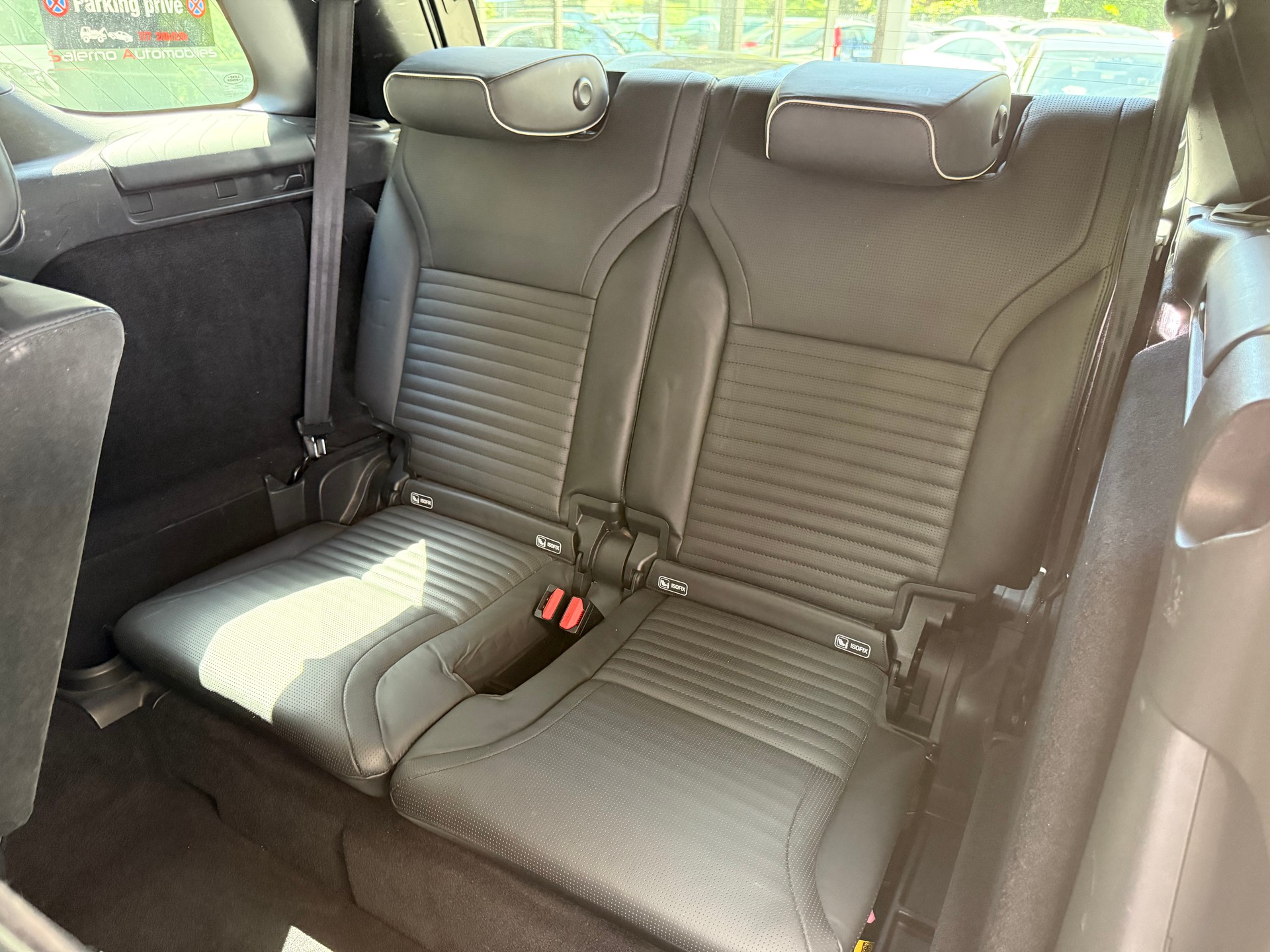 LAND ROVER Discovery 3.0 SDV6 SE Automatic-image-11