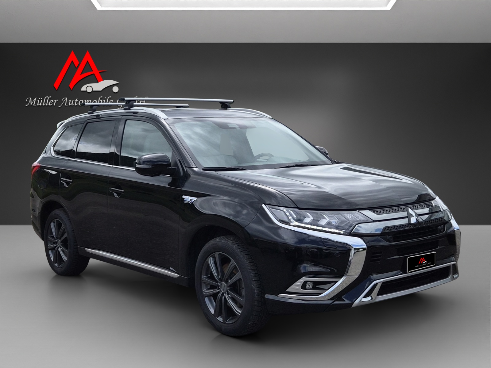 MITSUBISHI Outlander 2.4 PHEV Diamond 4WD Automatic-showroom-element-1