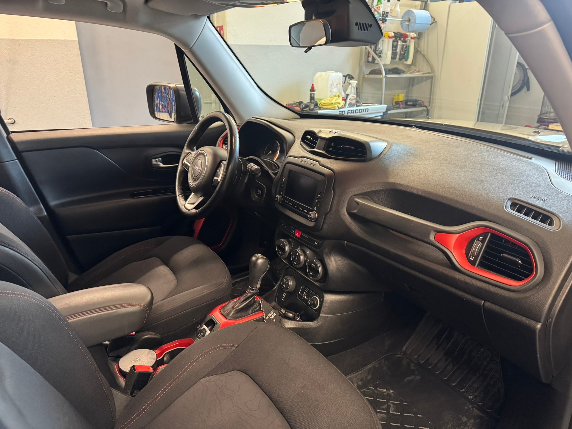 JEEP Renegade 2.0 CRD Trailhawk AWD + Low Range 9ATX-image-8