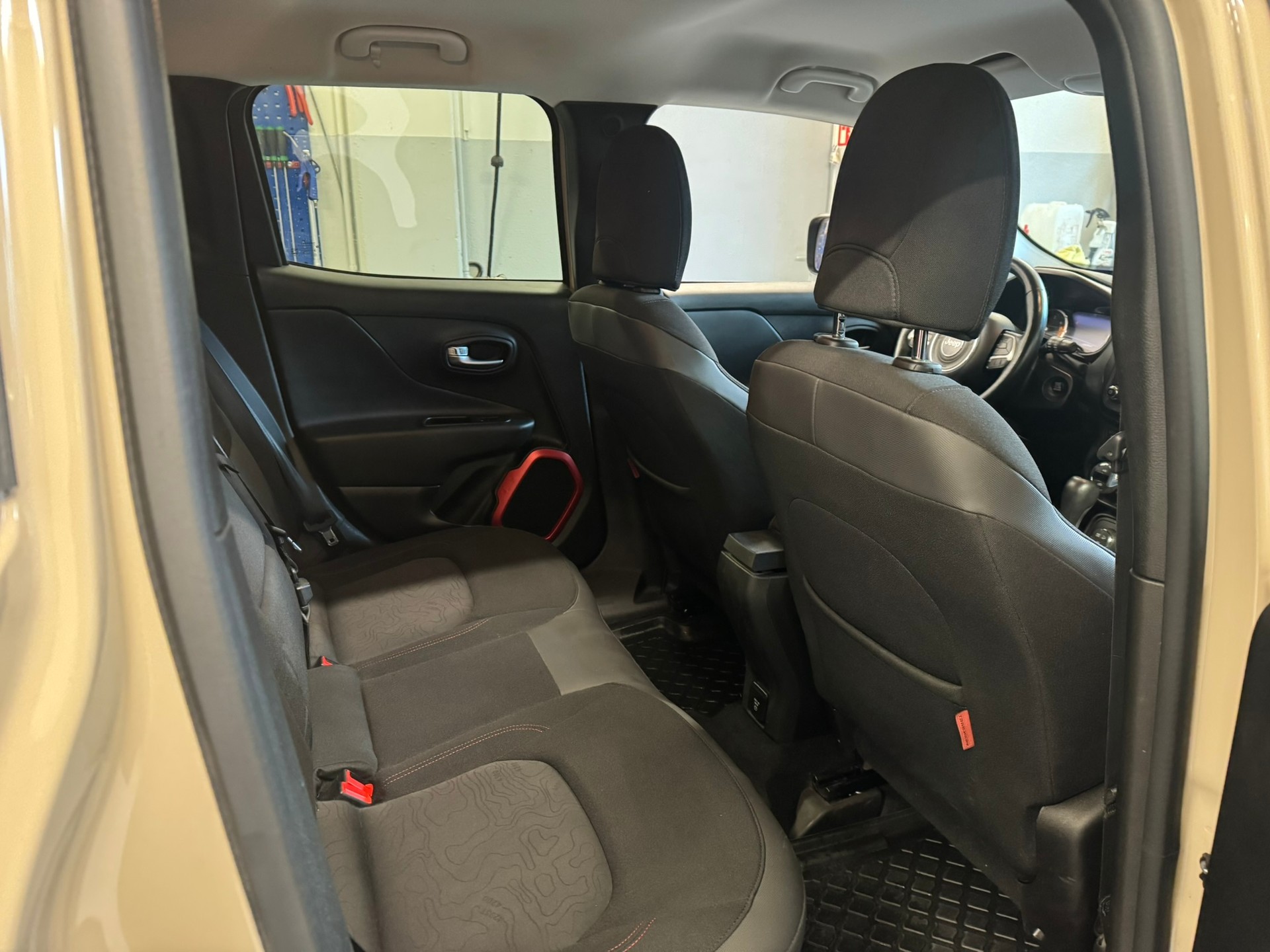 JEEP Renegade 2.0 CRD Trailhawk AWD + Low Range 9ATX-image-10