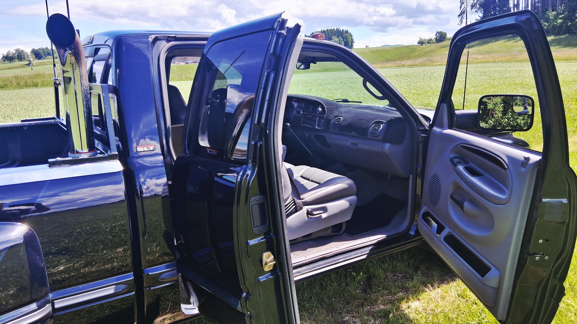 DODGE 3500 Dually-image-4