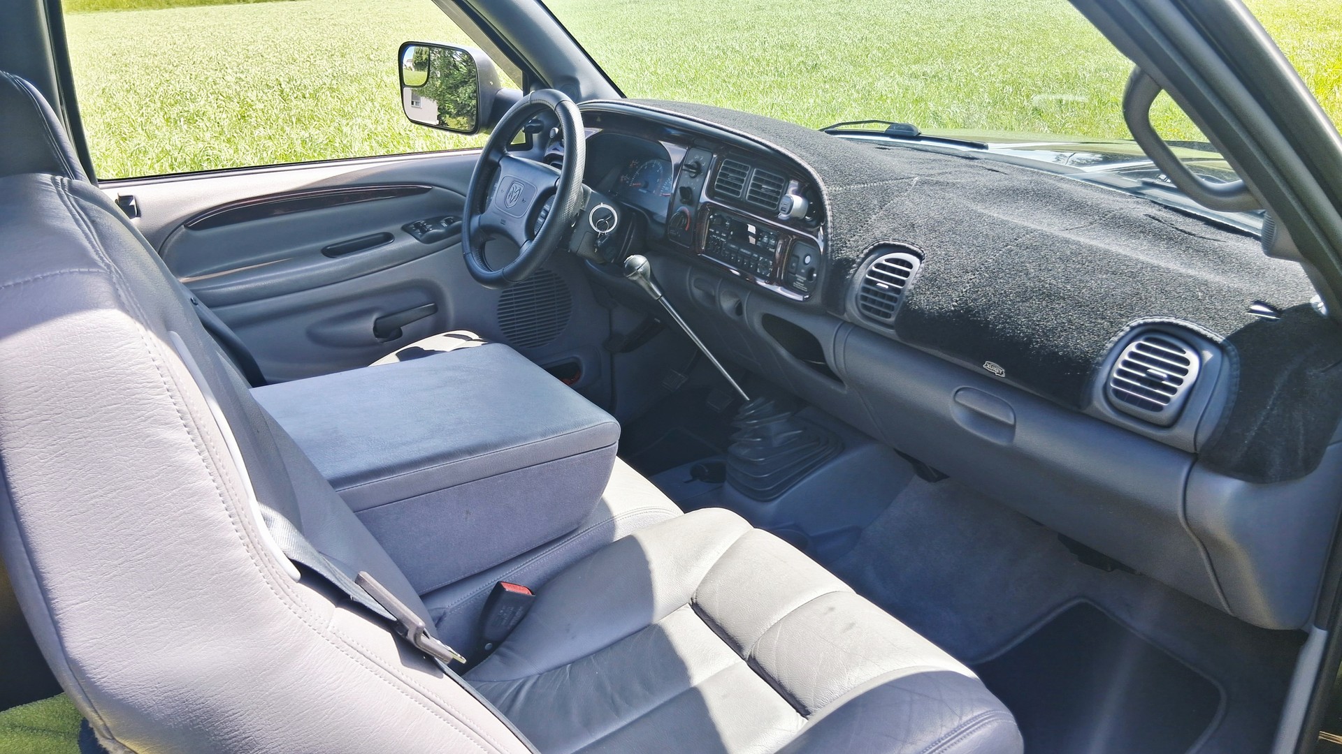 DODGE 3500 Dually-image-6
