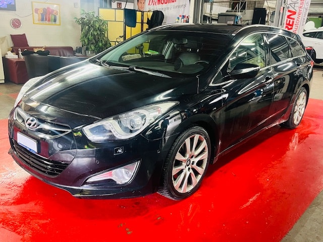HYUNDAI i40 Wagon 1.7 CRDI Style-image-8