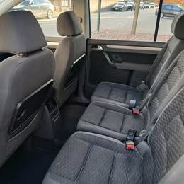 VW Touran 1.4 TSI Trendline-image-3
