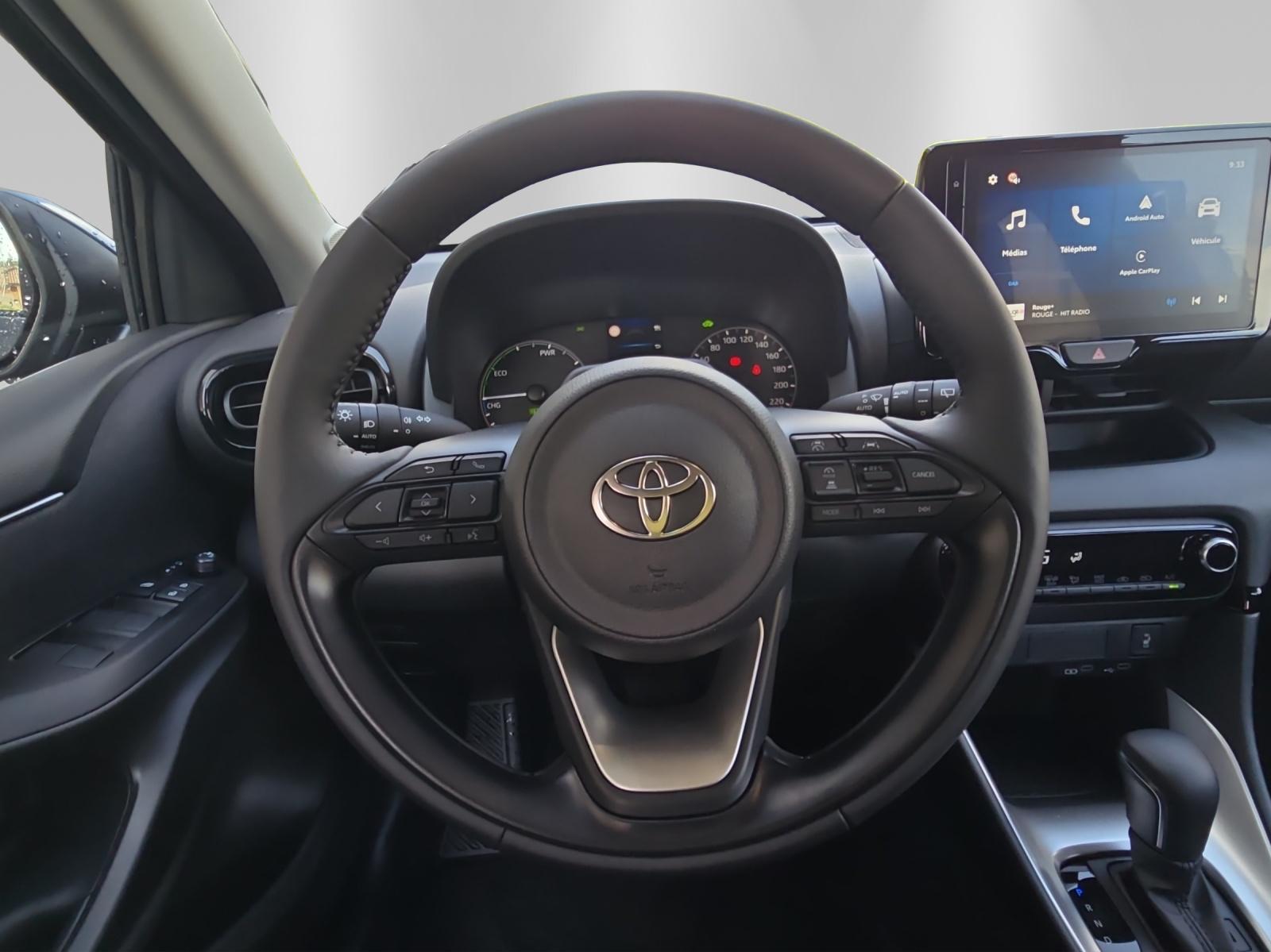 TOYOTA Yaris 1.5 VVT-i HSD Comfort-image-11
