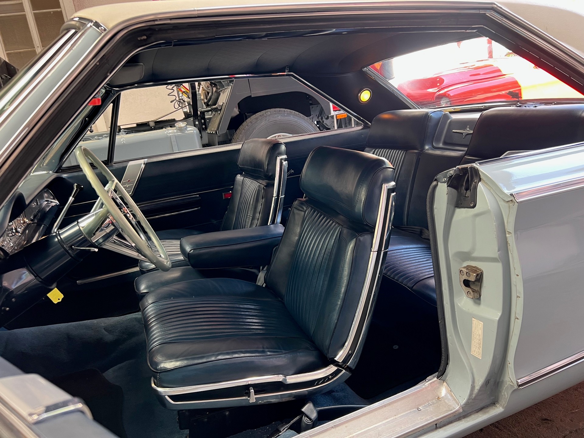 CHRYSLER 300 Hardtop-image-7