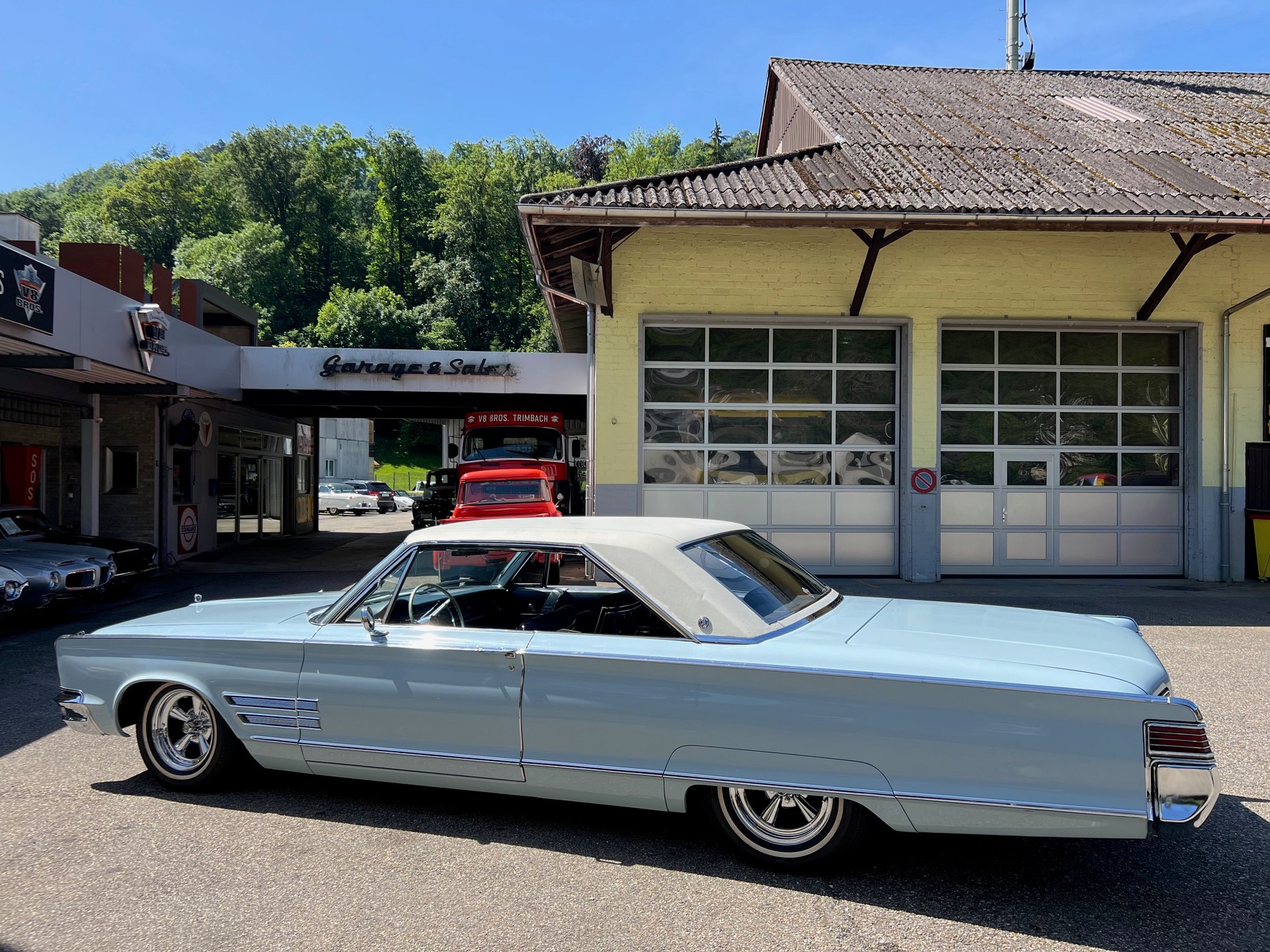 CHRYSLER 300 Hardtop-image-2