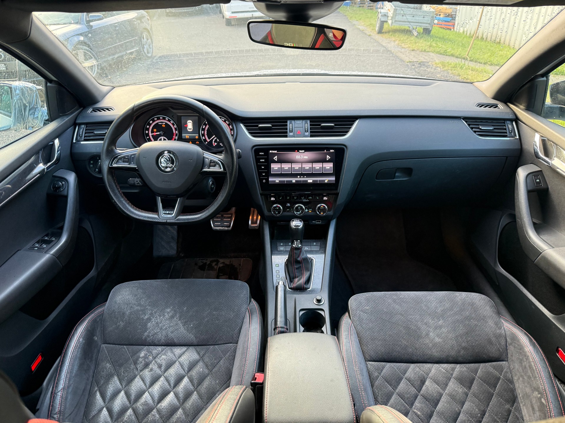 SKODA Octavia Combi 2.0 TDI RS Prag 4x4 DSG-image-5