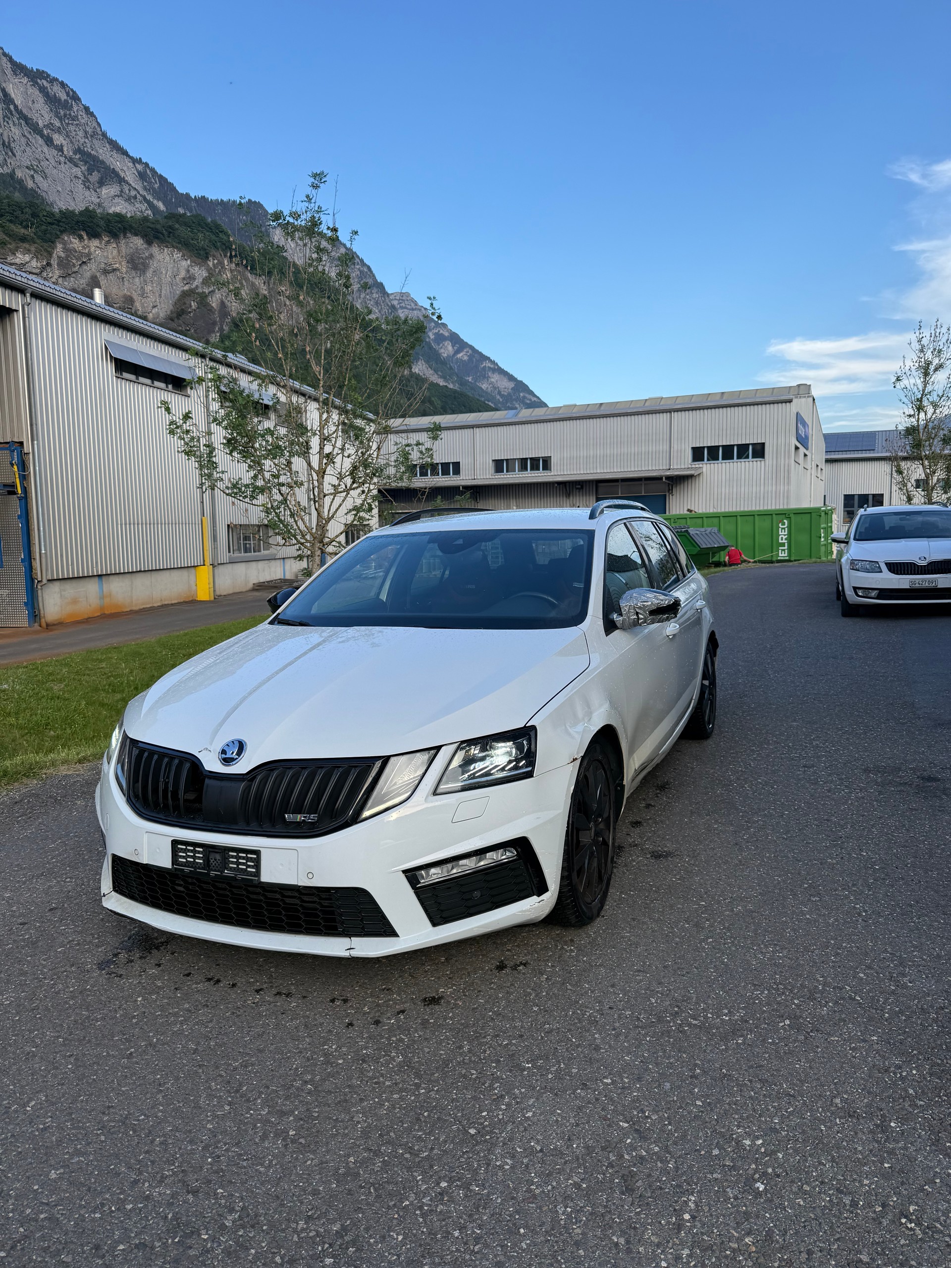 SKODA Octavia Combi 2.0 TDI RS Prag 4x4 DSG