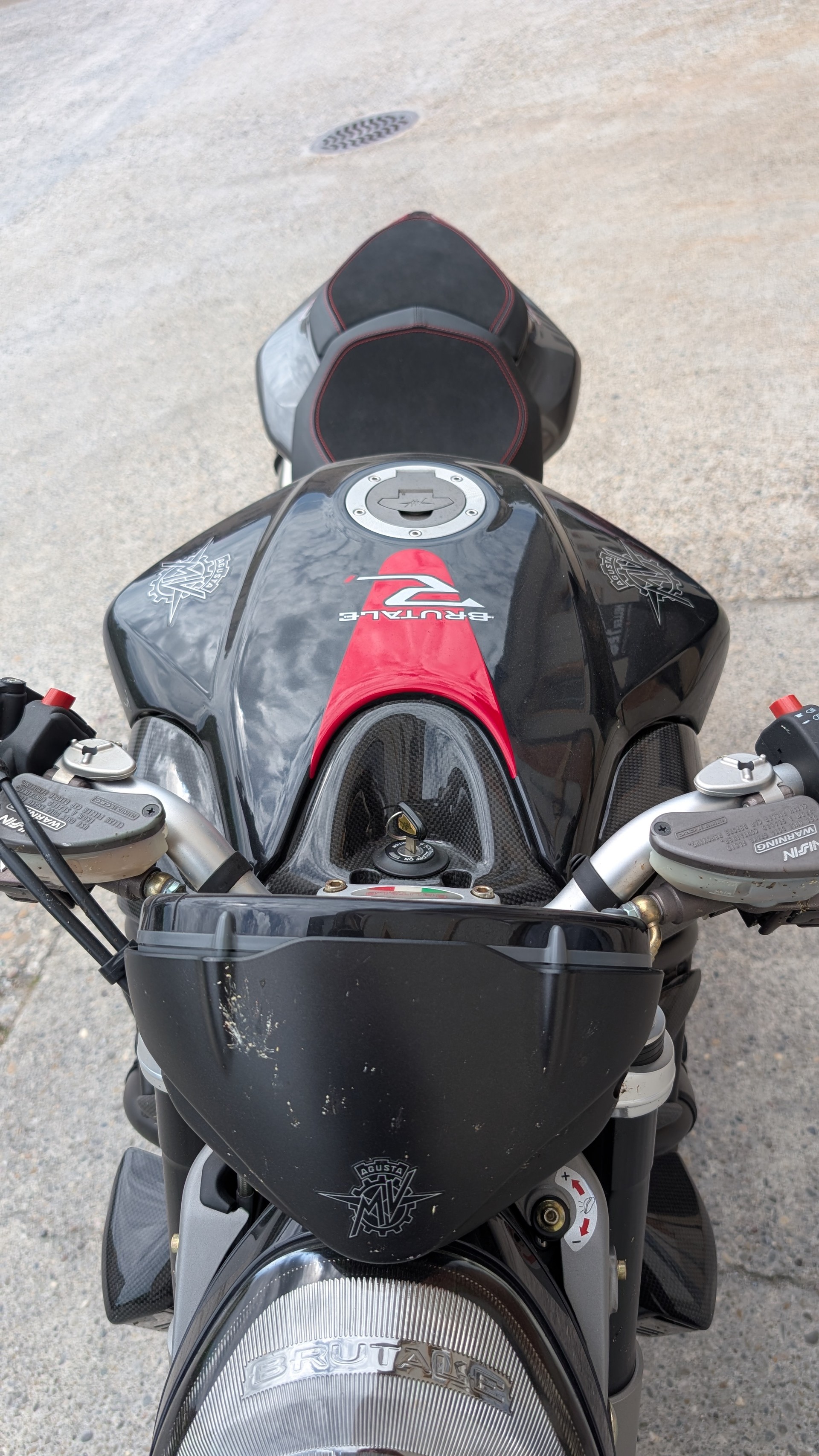MV AGUSTA B4 Brutale 910 R-image-5