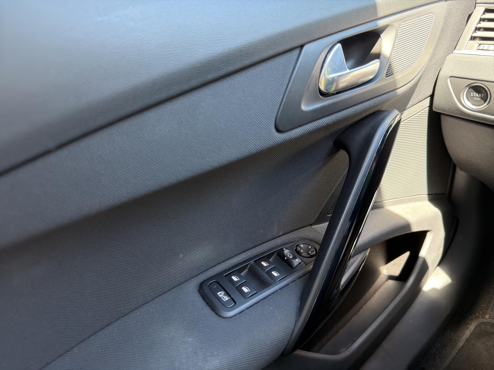 PEUGEOT 508 1.6 THP Allure-image-10