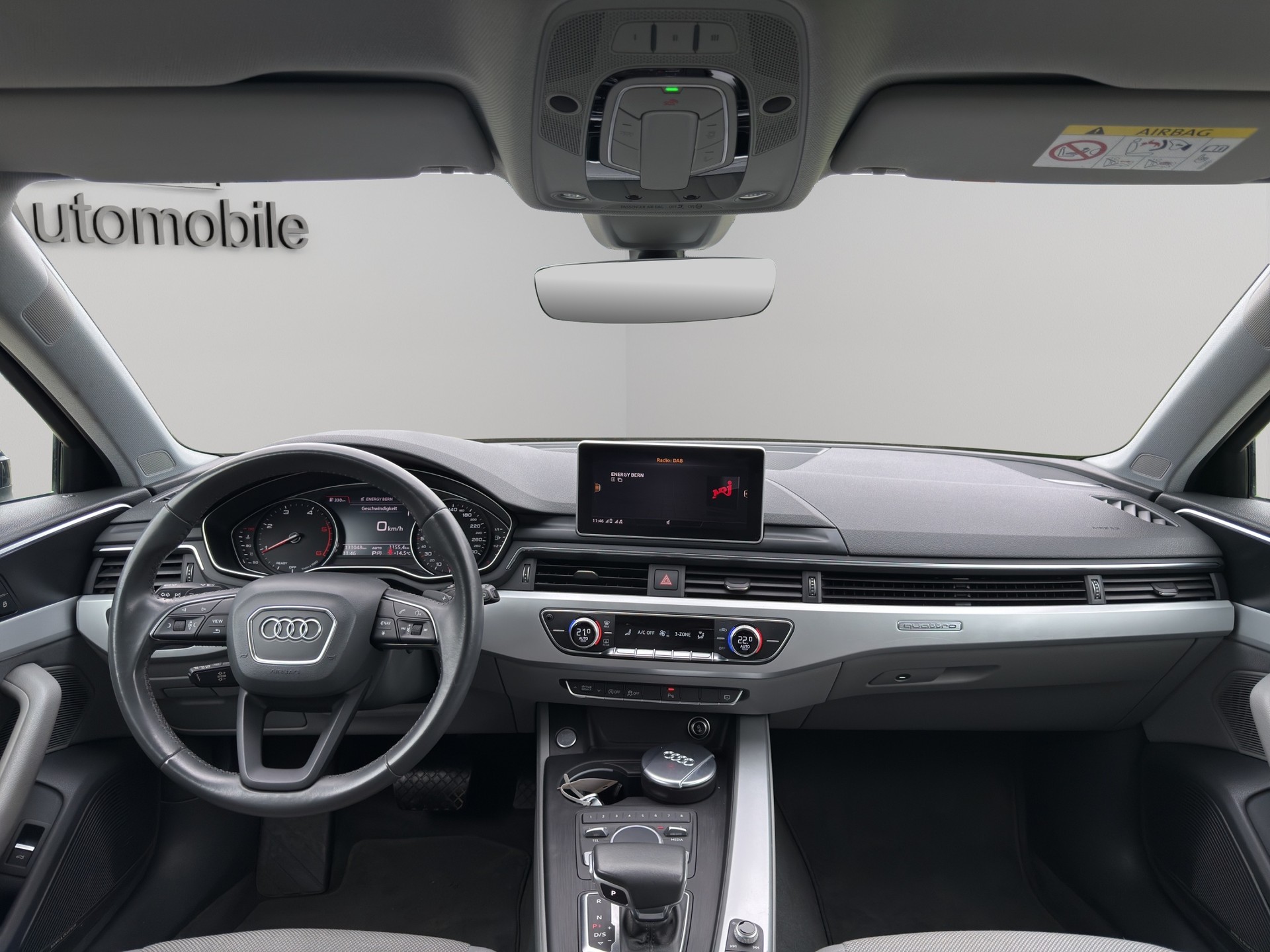 AUDI A4 Avant 2.0 TDI Design quattro S-tronic-image-11