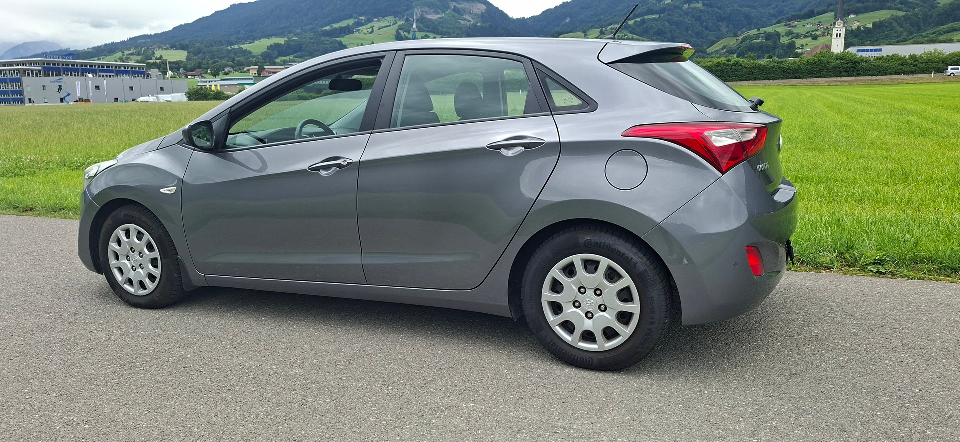 HYUNDAI i30 1.4 Comfort-image-2