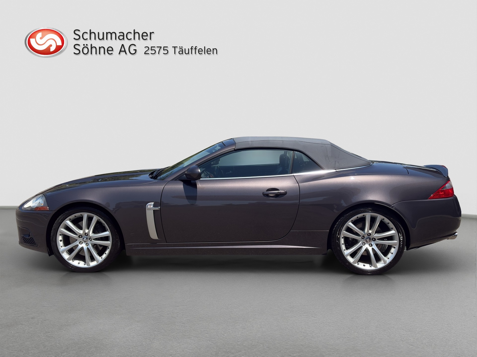 JAGUAR XKR 4.2 V8 SC Automatic-showroom-element-1